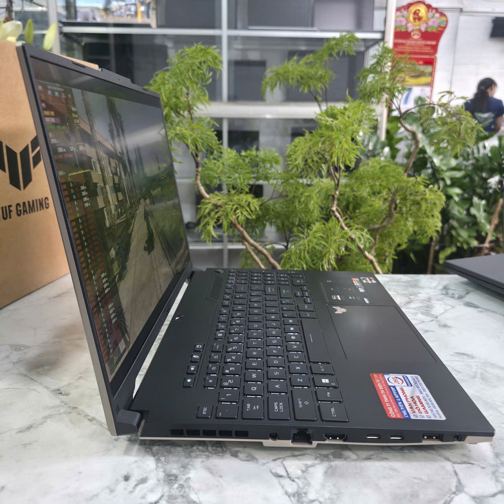 ASUS TUF A16 ADVANTAGE EDITION FA617NX (MÁY NEW OPEN BOX) RYZEN 7- 7735HS RAM 16GB SSD 1T VGA RADEON™ RX 7700S 8G MÀN HÌNH : 16 INCH FHD+ 165Hz