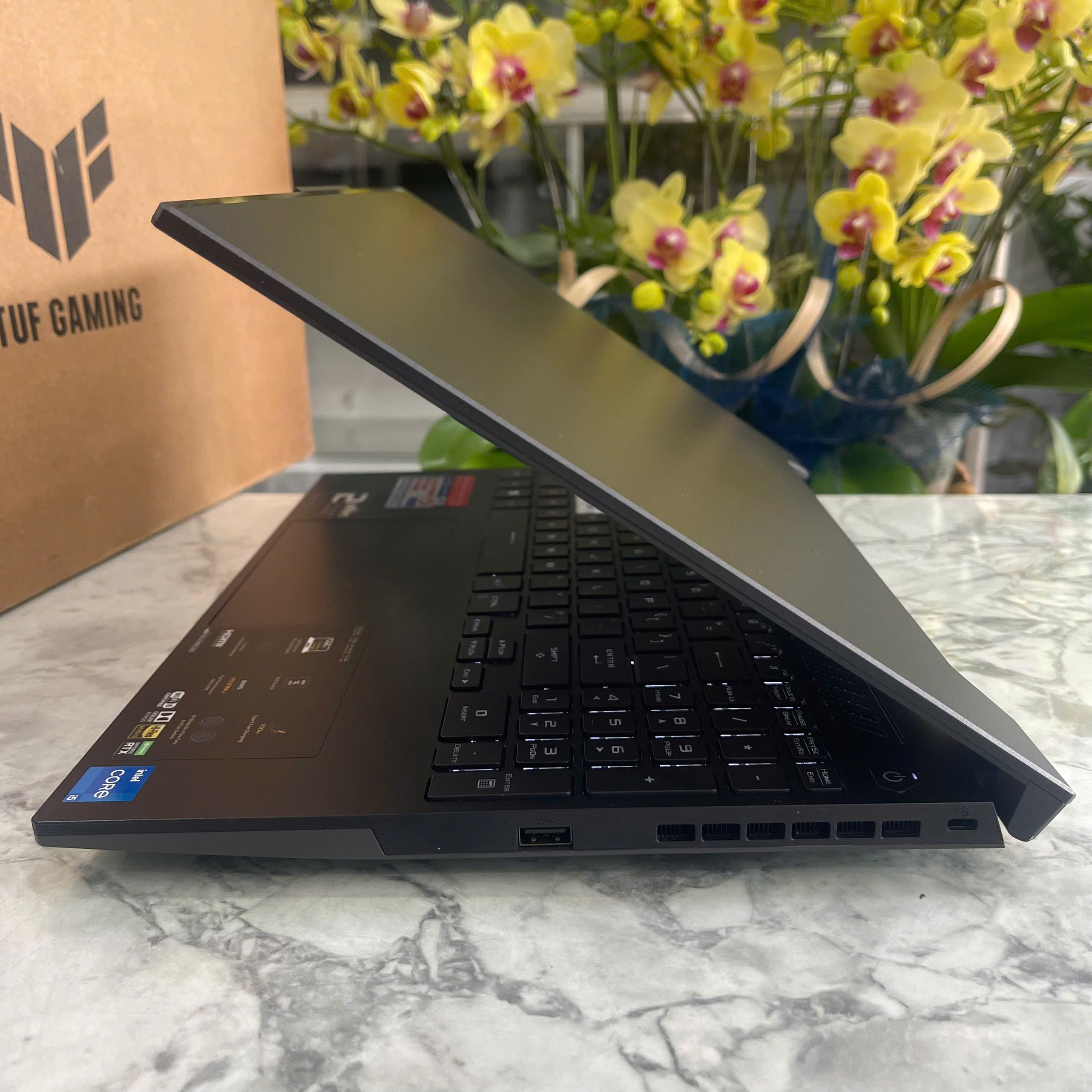 Asus TUF Dash F15 FX517ZE-HN045W Core I5-12450H RAM 8GB SSD 512GB Vga RTX 3050Ti (4GB) MÀN : 15.6 Inch IPS 144Hz