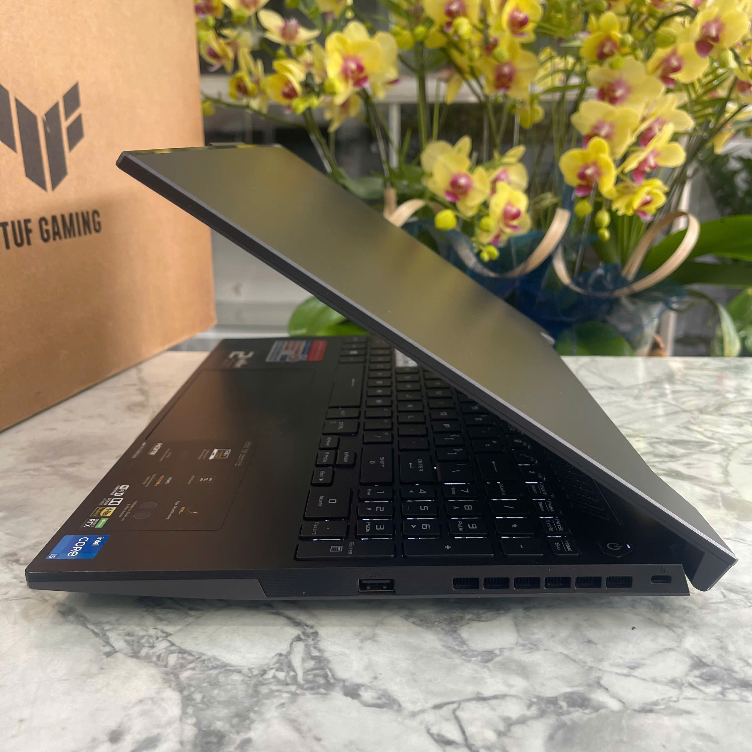 Asus TUF Dash F15 FX517ZE-HN045W Core I5-12450H RAM 8GB SSD 512GB Vga RTX 3050Ti (4GB) MÀN : 15.6 Inch IPS 144Hz