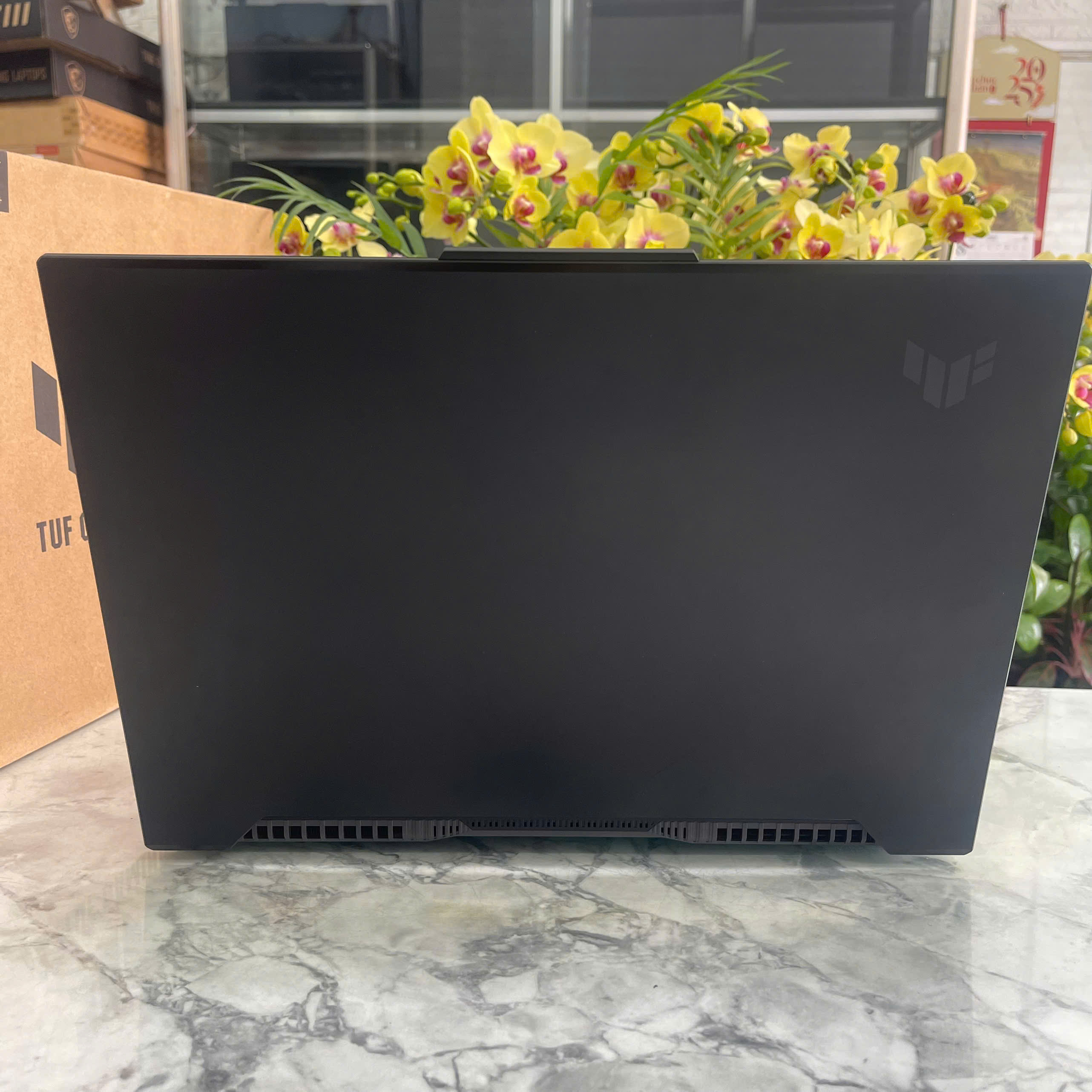 Asus TUF Dash F15 FX517ZE-HN045W Core I5-12450H RAM 8GB SSD 512GB Vga RTX 3050Ti (4GB) MÀN : 15.6 Inch IPS 144Hz