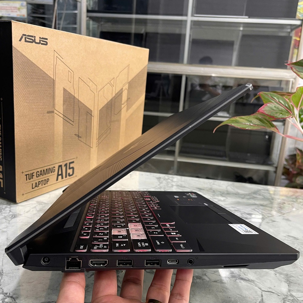 Asus TUF Gaming A15 FA506QM-HN005T RYZEN 7- 5800H RAM 16GB SSD 512GB RTX 3060 (6GB) MÀN HÌNH : 15.6 Inch IPS 144Hz