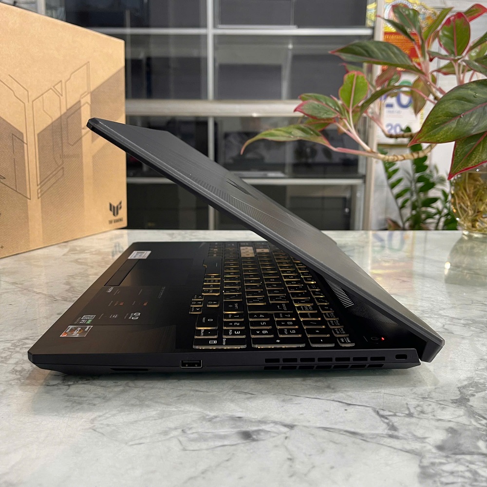 Asus TUF Gaming A15 FA506QM-HN005T RYZEN 7- 5800H RAM 16GB SSD 512GB RTX 3060 (6GB) MÀN HÌNH : 15.6 Inch IPS 144Hz