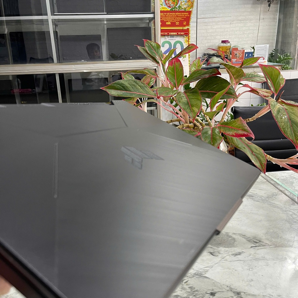 Asus TUF Gaming A15 FA506QM-HN005T RYZEN 7- 5800H RAM 16GB SSD 512GB RTX 3060 (6GB) MÀN HÌNH : 15.6 Inch IPS 144Hz