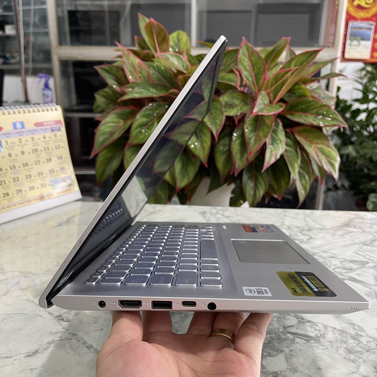 ASUS VivoBook 14 A412FA-A412FA Core I5-10210U Ram 8gb Ssd 512gb Màn Hình 14.0''Inch Fhd IPS