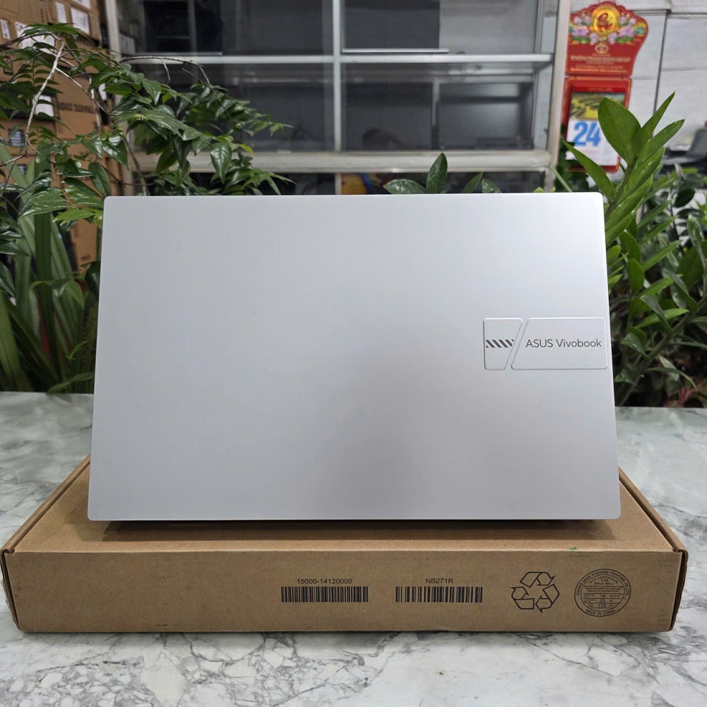 ASUS Vivobook 15 OLED A1505VA-MA492W CORE I7-13700H RAM 16GB SSD 512GB MÀN HÌNH : 15 INCH 3K OLED