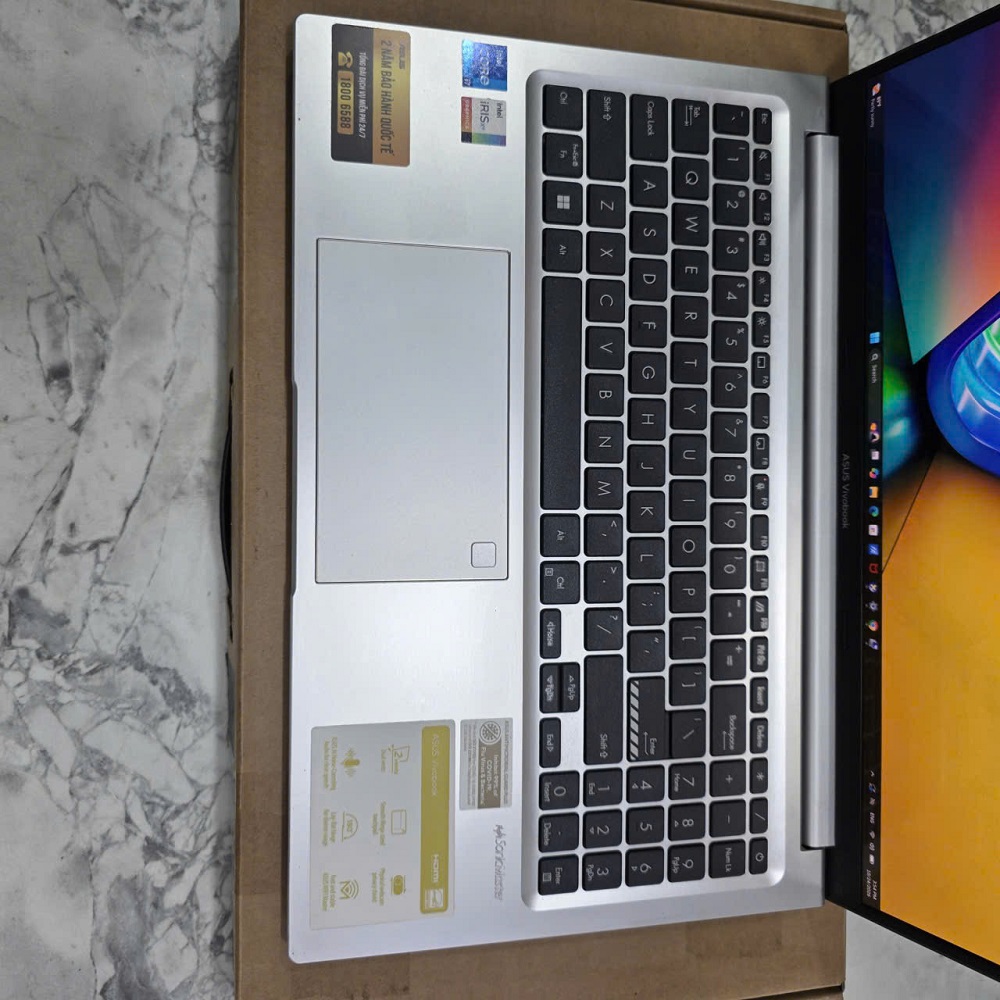 ASUS Vivobook 15 OLED A1505VA-MA492W CORE I7-13700H RAM 16GB SSD 512GB MÀN HÌNH : 15 INCH 3K OLED