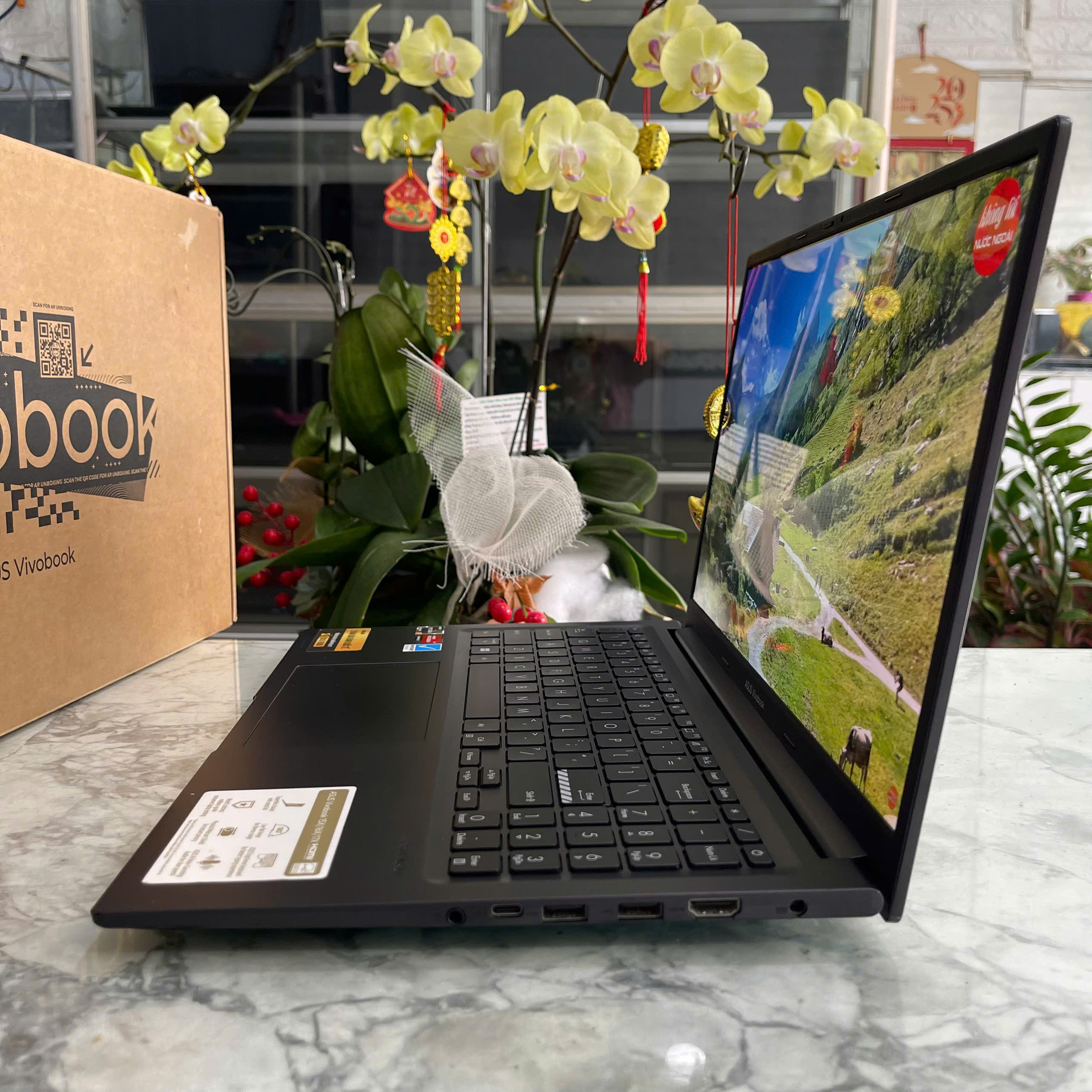Asus Vivobook 15 OLED M3504YA Ryzen 5 - 7530U Ram 16GB Ssd 512GB Màn Hình : 15.6 inch Full HD OLED