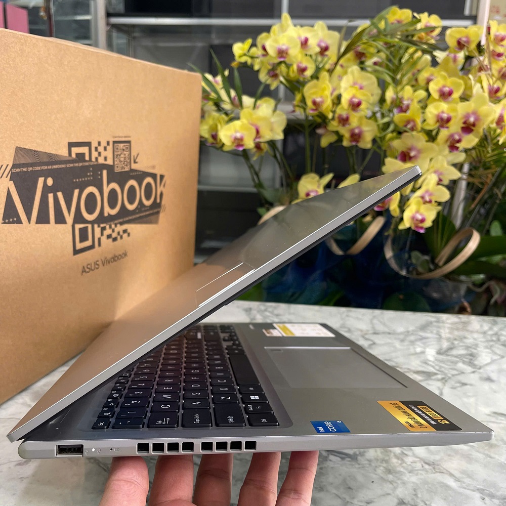 Asus Vivobook 16 X1605VA-MB105W CORE I5-1335U RAM 8GB SSD 512GB MÀN HÌNH : 16 Inch WUXGA
