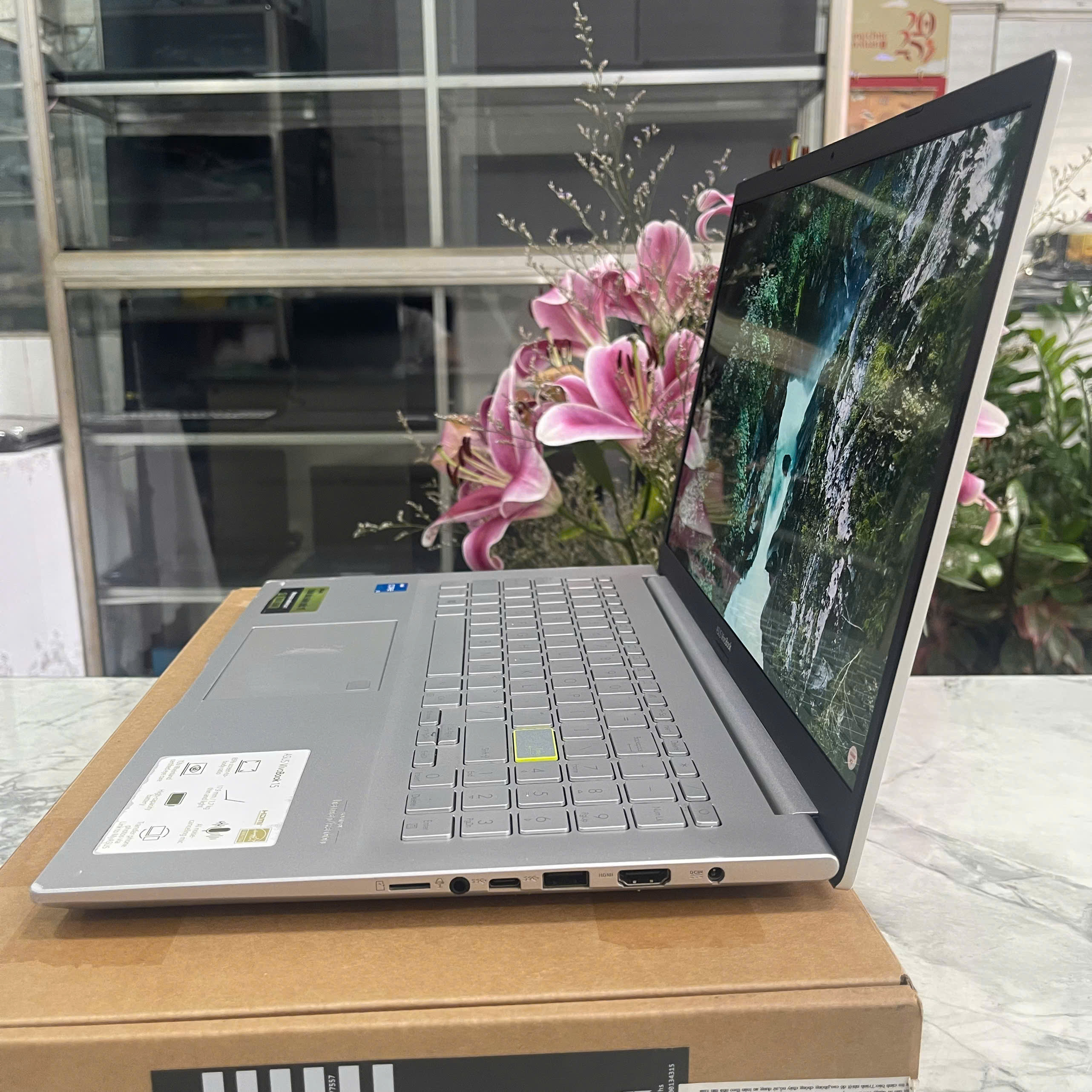 Asus Vivobook A515EA Core I5-1135G7 Ram 8Gb Ssd 512Gb Màn Hình : 15.6 Inch FHD IPS