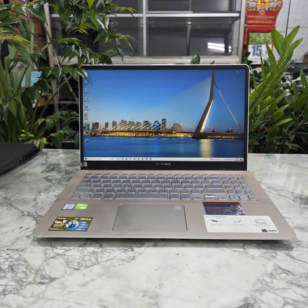 ASUS VivoBook S530FN VỎ NHÔM NGUYÊN KHỐI CORE I7-8565U RAM 8GB SSD 240GB GeForce MX150 MÀN HÌNH : 15.6 INCH