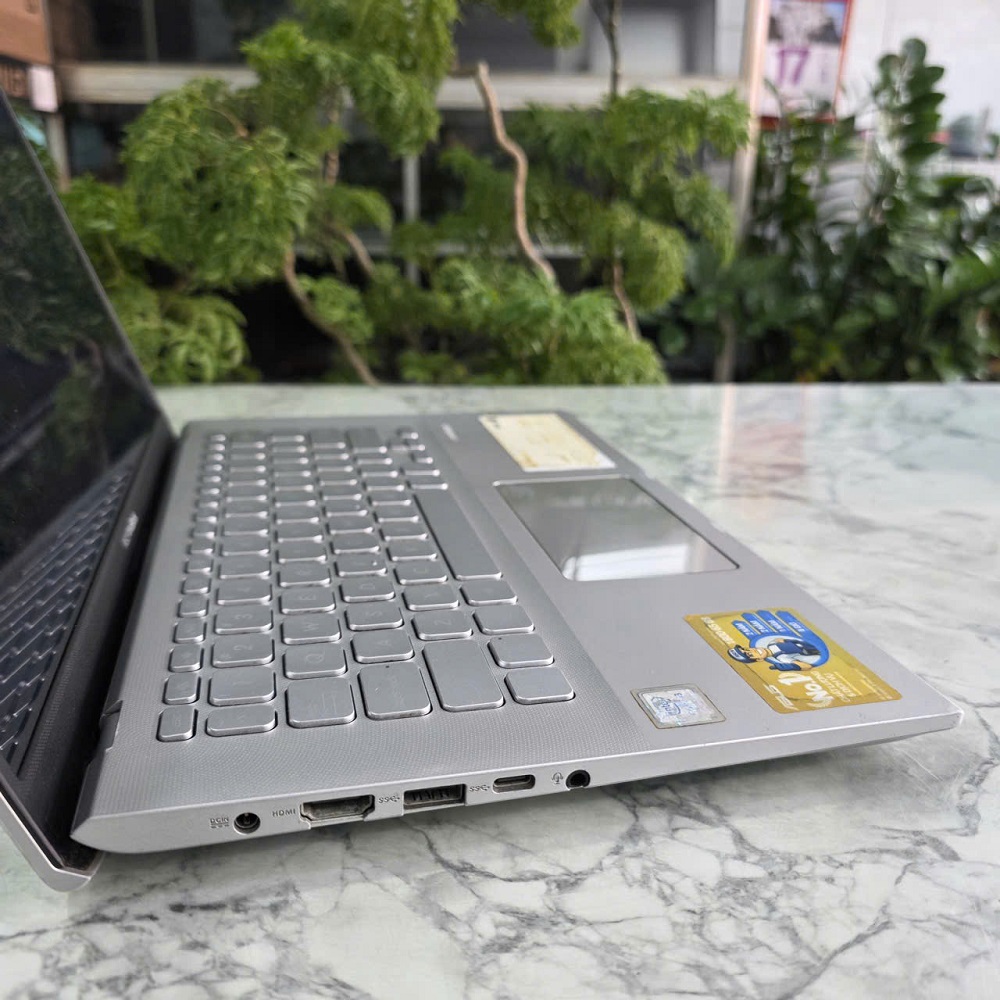 Asus X412FA CORE I3-8145U RAM 8GB SSD 128GB MÀN HÌNH : 14 FHD