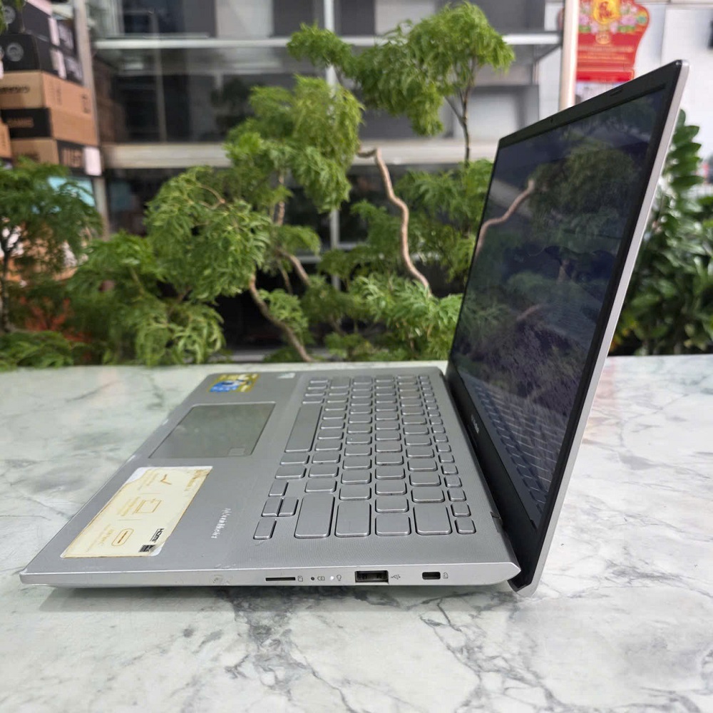 Asus X412FA CORE I3-8145U RAM 8GB SSD 128GB MÀN HÌNH : 14 FHD