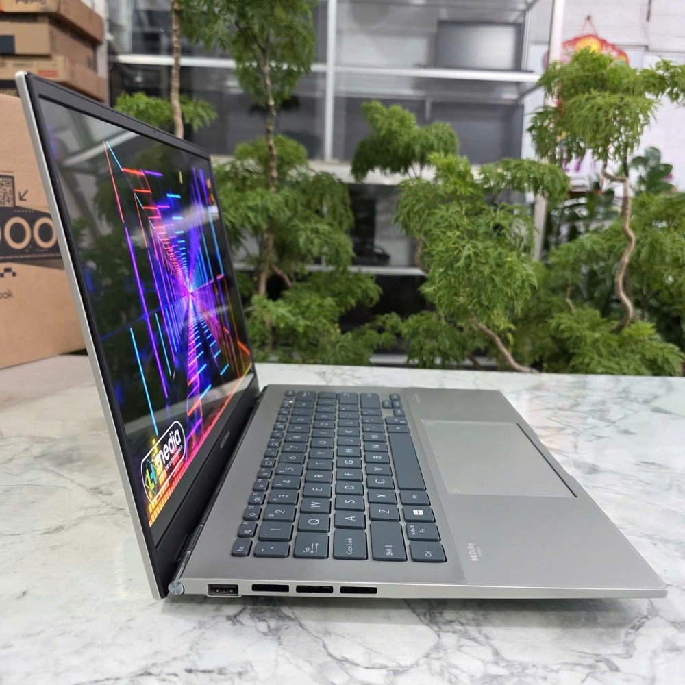 Asus Zenbook 14 UX3402ZA CORE I5- 1240P RAM 8GB SSD 512GB MÀN HÌNH 14 INCH 2.8K OLED