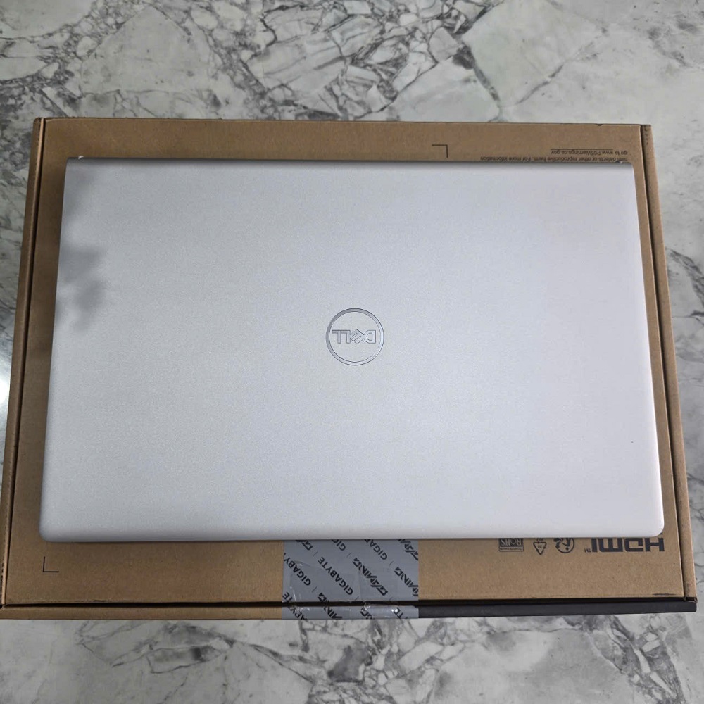 DELL 15 DC15250 DC5I7748W1 CORE I7-1355U RAM 16GB SSD 512GB MÀN HÌNH : 15.6 Inch IPS 120Hz