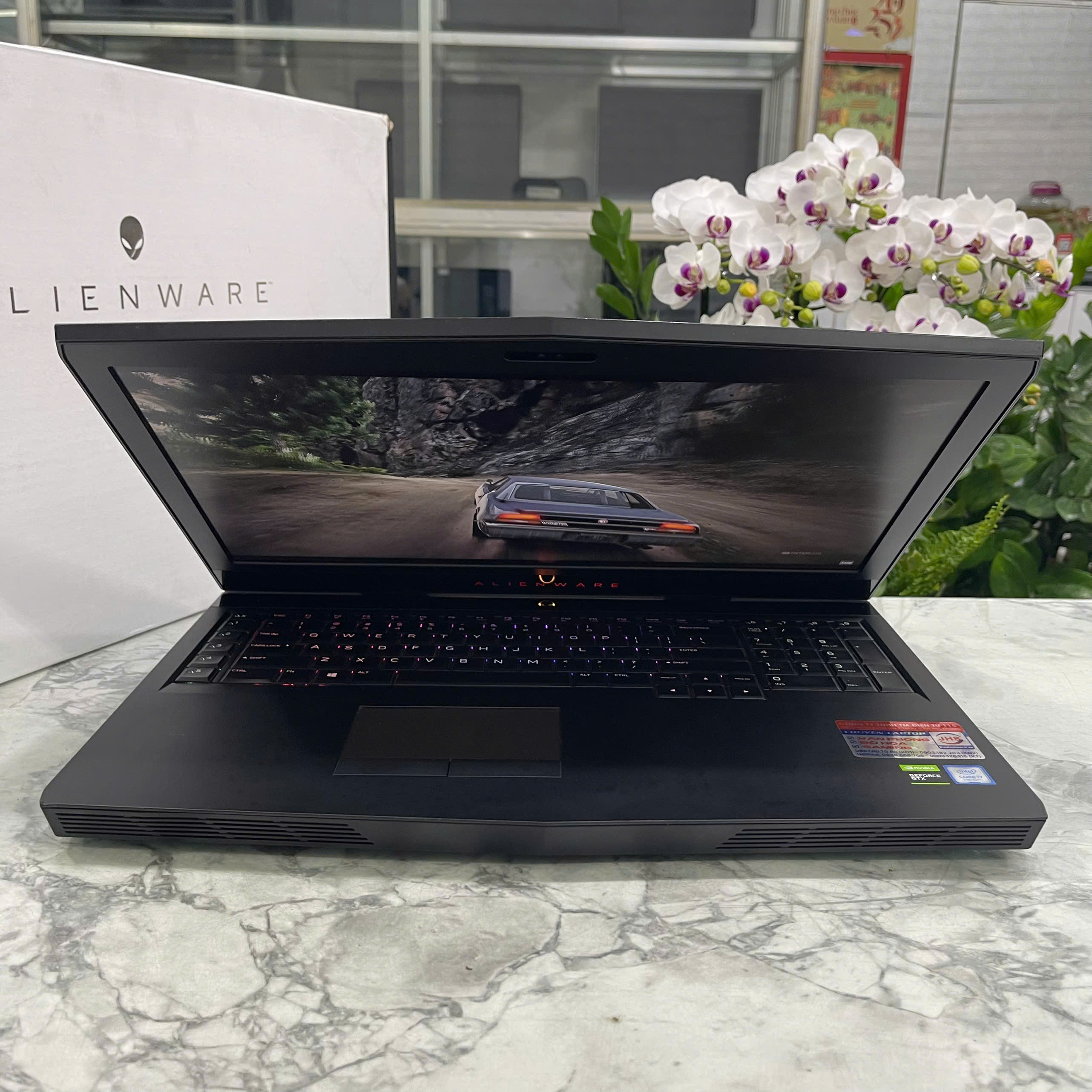 Dell Alienware 17 R4 Core I7-7700HQ RAM 16GB SSD 512GB GTX 1060 6GB MÀN HÌNH : 17.3″ FHD IPS
