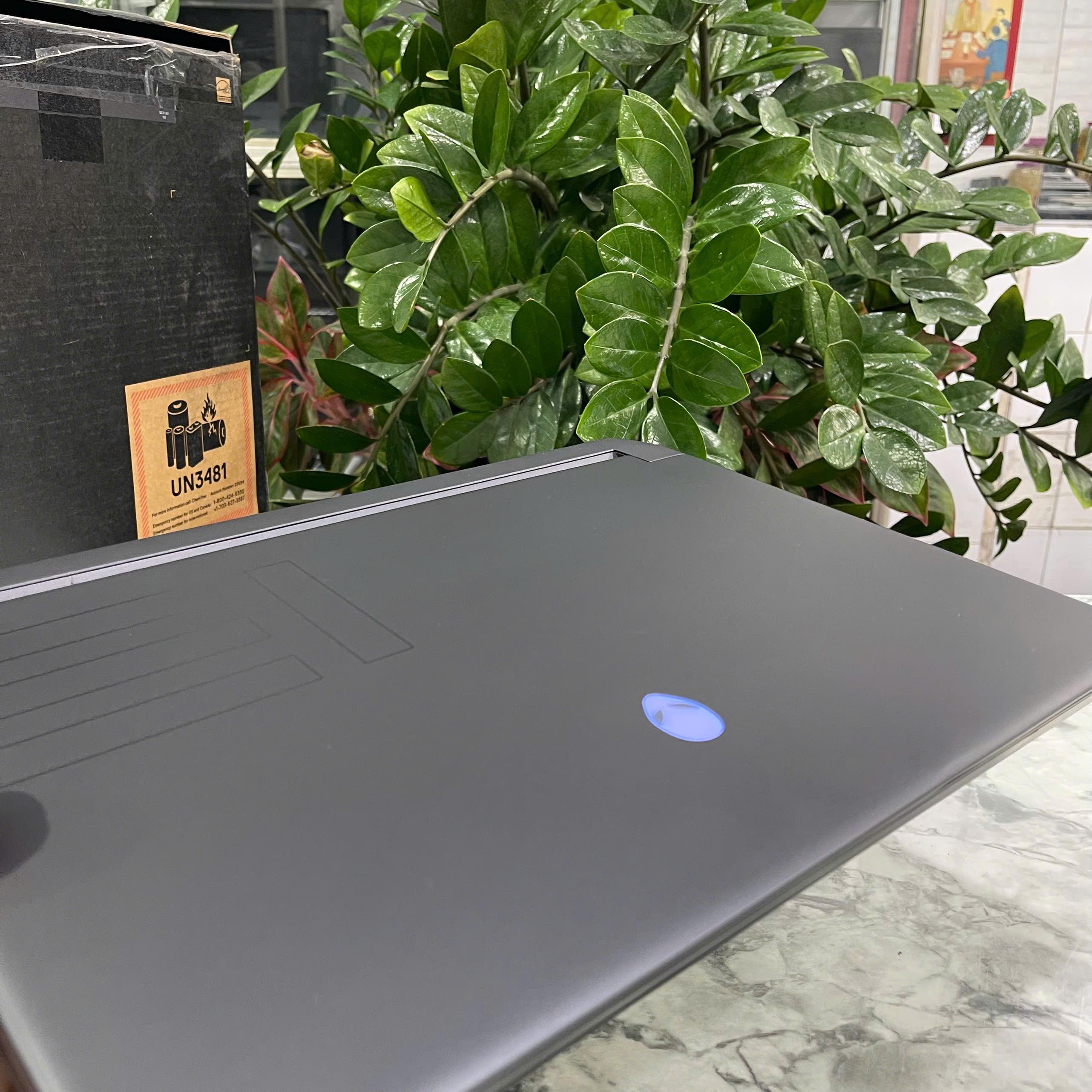 Dell Alienware M15 R5 Ryzen 7-5800H Ram 16GB Ssd 512GB Màn Hình : 15.6 Inch FHD 165Hz 100% sRGB