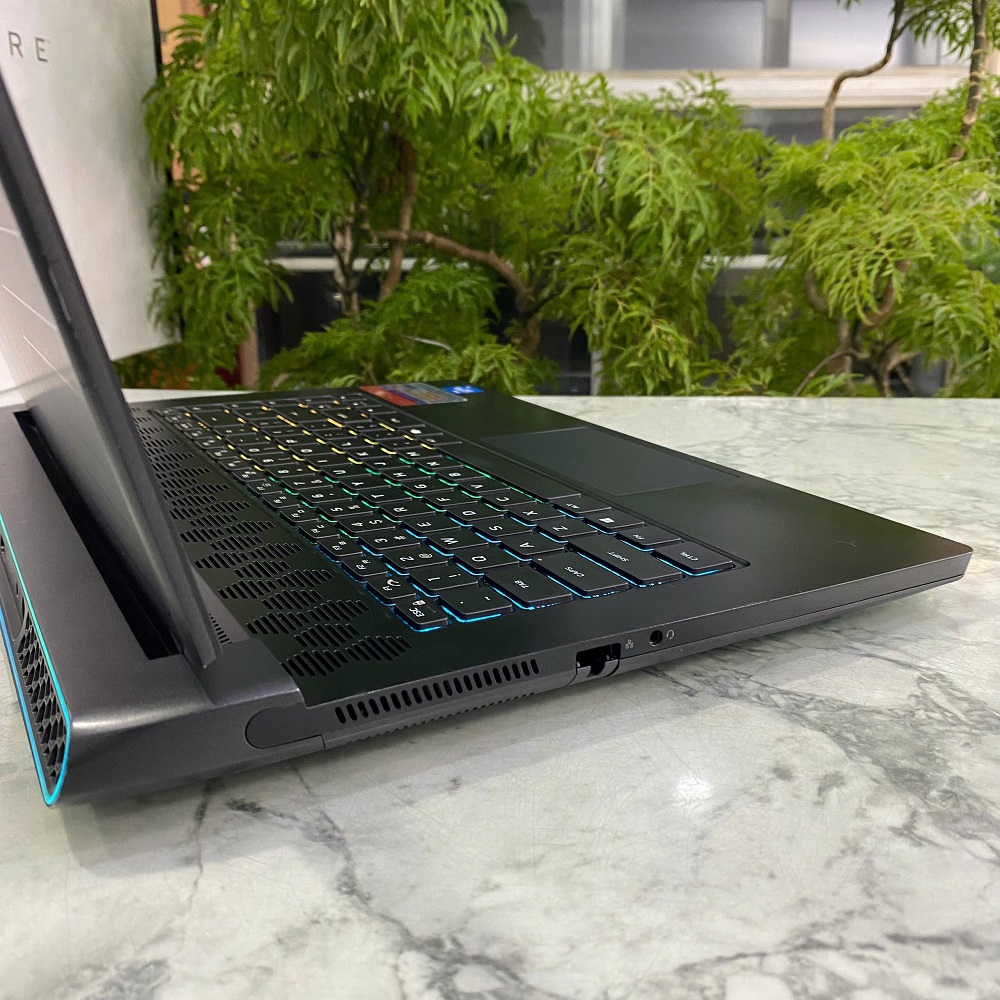 DELL ALIENWARE m15 R6 Core I5-11400H RAM 16GB SSD 512G RTX 3060 MÀN HÌNH 15.6 inch FHD 165Hz