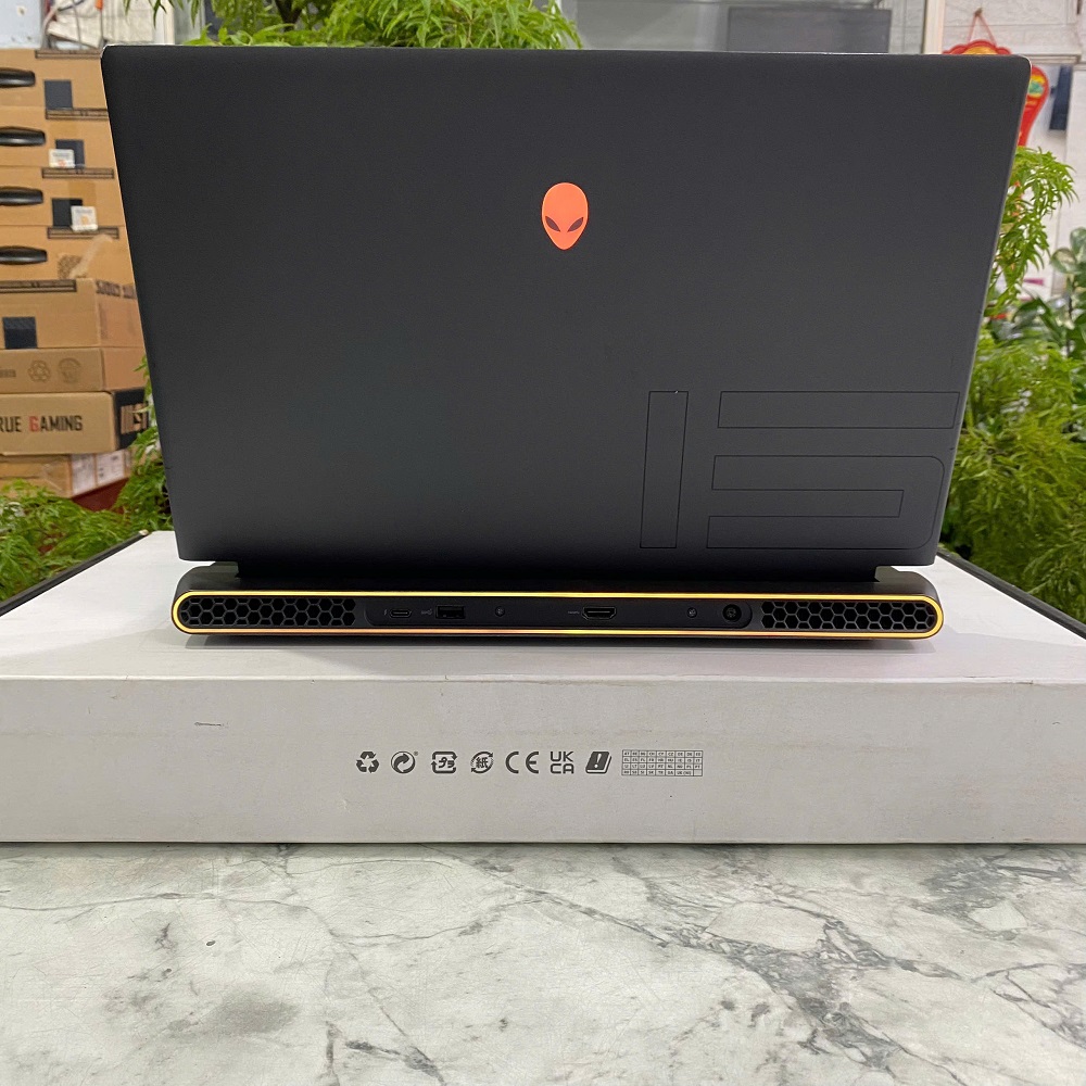 DELL ALIENWARE m15 R6 Core I5-11400H RAM 16GB SSD 512G RTX 3060 MÀN HÌNH 15.6 inch FHD 165Hz