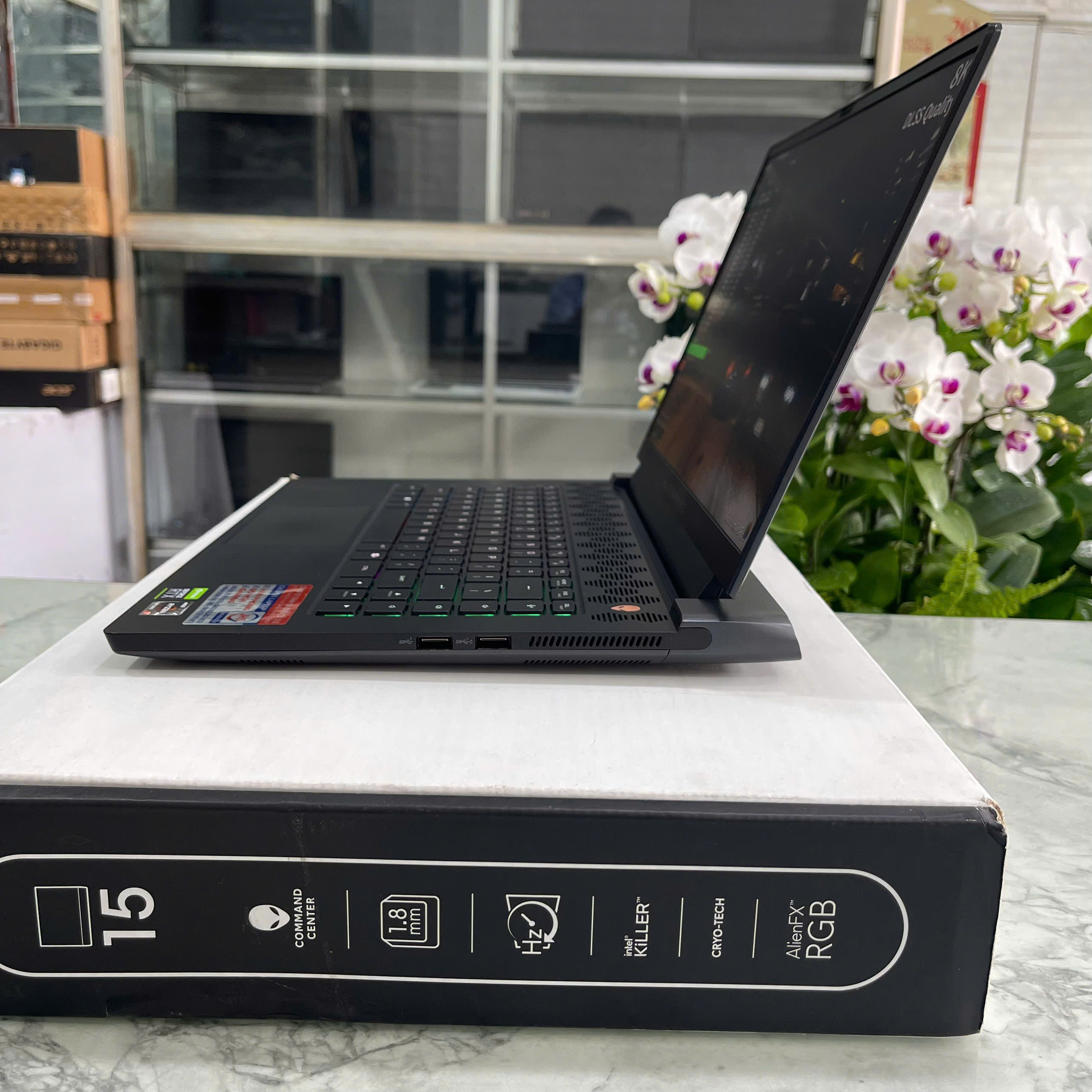 Dell Alienware M15 Ryzen Edition R5 Máy LikeNew Ryzen 7-5800H RAM 16GB SSD 512GB RTX 3060 6GB Màn Hình : 15.6 Inch FHD 165Hz 100% sRGB