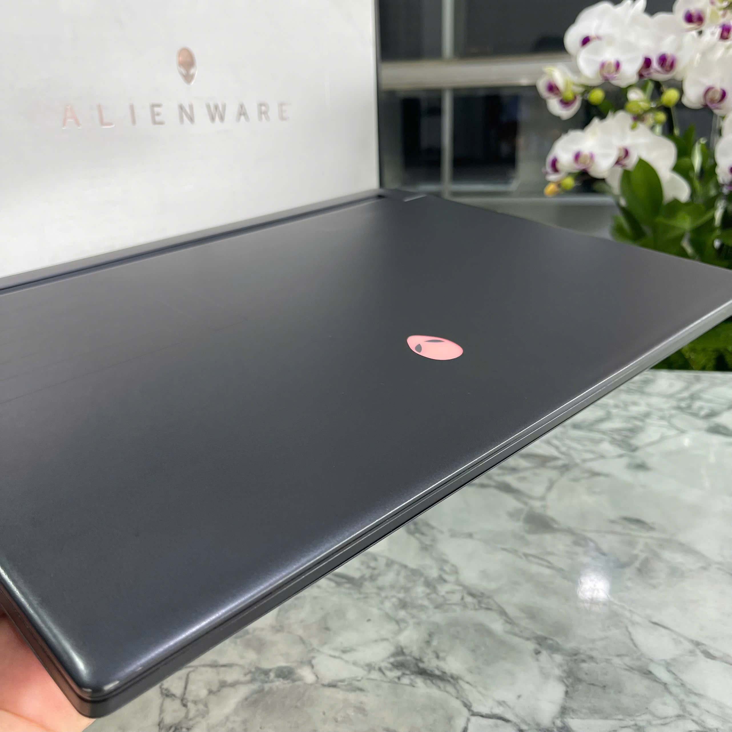 Dell Alienware M15 Ryzen Edition R5 Máy LikeNew Ryzen 7-5800H RAM 16GB SSD 512GB RTX 3060 6GB Màn Hình : 15.6 Inch FHD 165Hz 100% sRGB