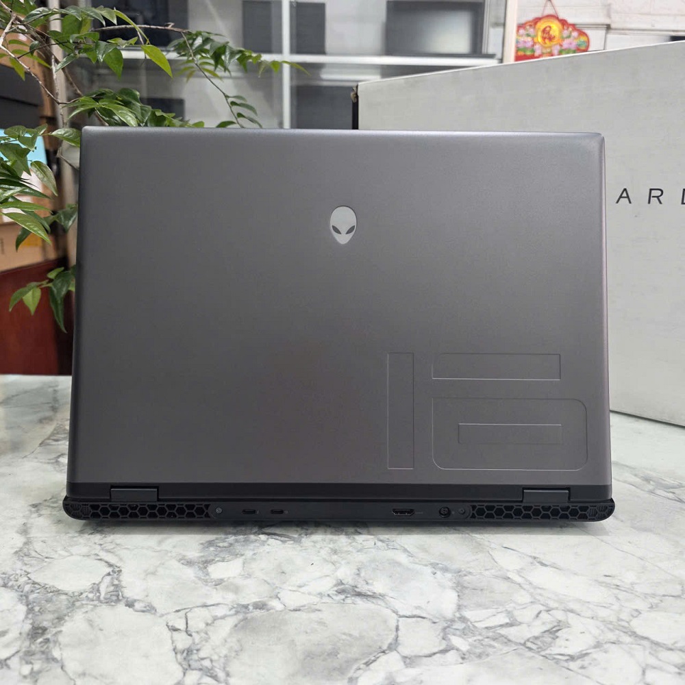 Dell Alienware M16 R2 (2024) CORE ULTRA 7 155H RAM 16GB SSD 1TB RTX 4070 8GB MÀN HÌNH : 16Inch QHD+