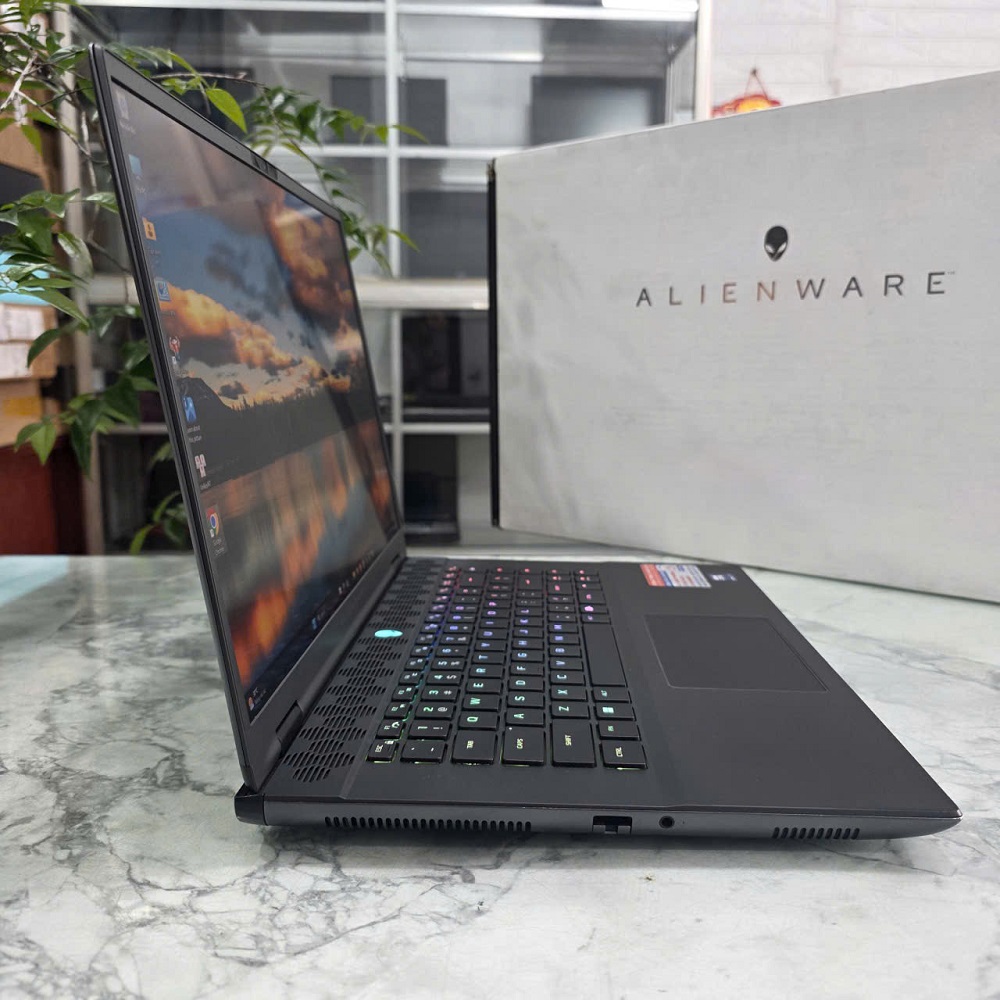 Dell Alienware M16 R2 (2024) CORE ULTRA 7 155H RAM 16GB SSD 1TB RTX 4070 8GB MÀN HÌNH : 16Inch QHD+