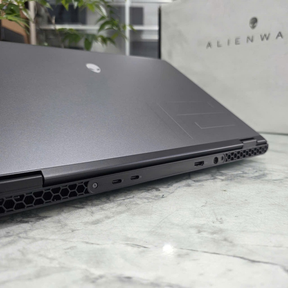 Dell Alienware M16 R2 (2024) CORE ULTRA 7 155H RAM 16GB SSD 1TB RTX 4070 8GB MÀN HÌNH : 16Inch QHD+