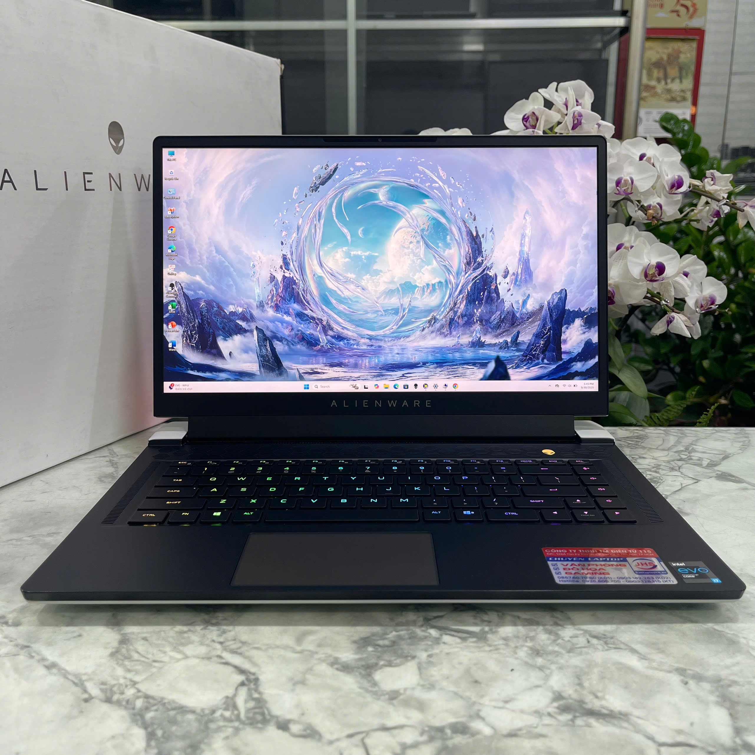 Dell Alienware X15 R1 Máy LikeNew Core I7-11800H RAM 16GB SSD 512GB RTX 3070 8GB Màn Hình : 15.6 Inch FHD 360Hz 
