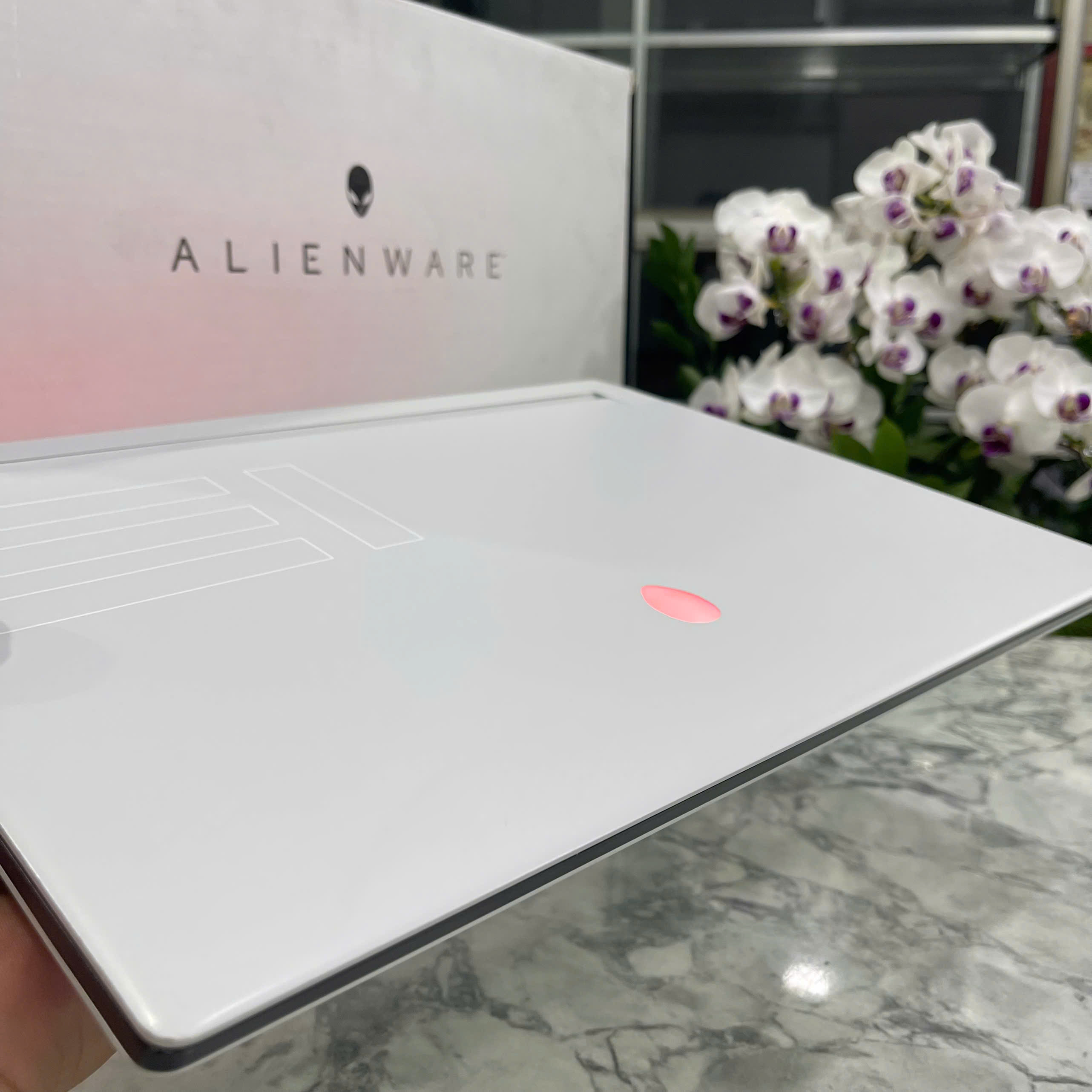 Dell Alienware X15 R1 Máy LikeNew Core I7-11800H RAM 16GB SSD 512GB RTX 3070 8GB Màn Hình : 15.6 Inch FHD 360Hz 