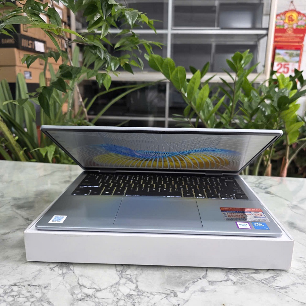 DELL INSPIRON 14 PLUS 7440 CORE 5 210H RAM 16GB SSD 512GB MÀN HÌNH : 14 Inch Full HD+ 