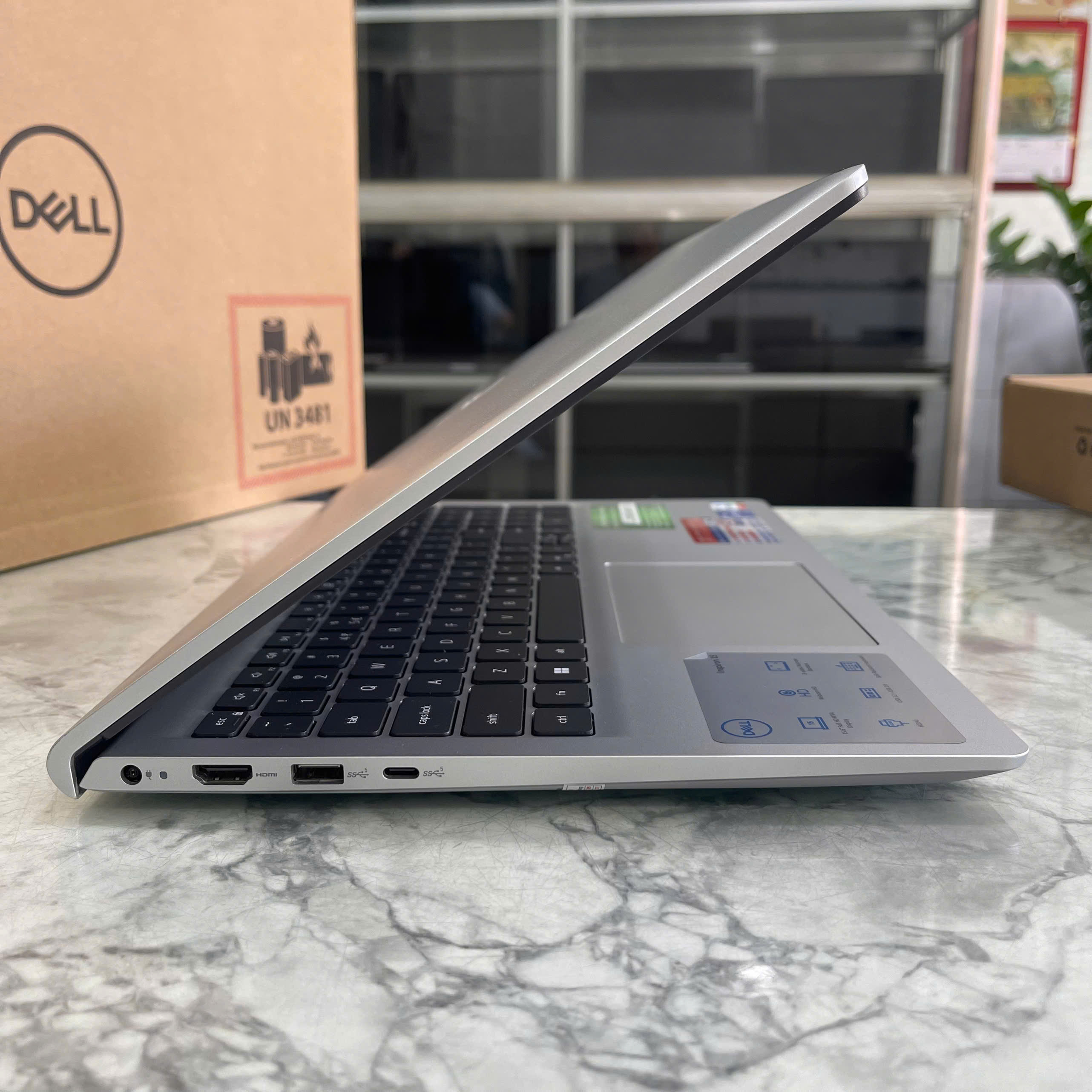 Dell Inspiron 15 3530 (Fullbox-Bảo Hành Hãng) Core I7-1355U Ram 16GB Ssd 1.000GB Màn hình : 15.6 Inch FHD IPS 