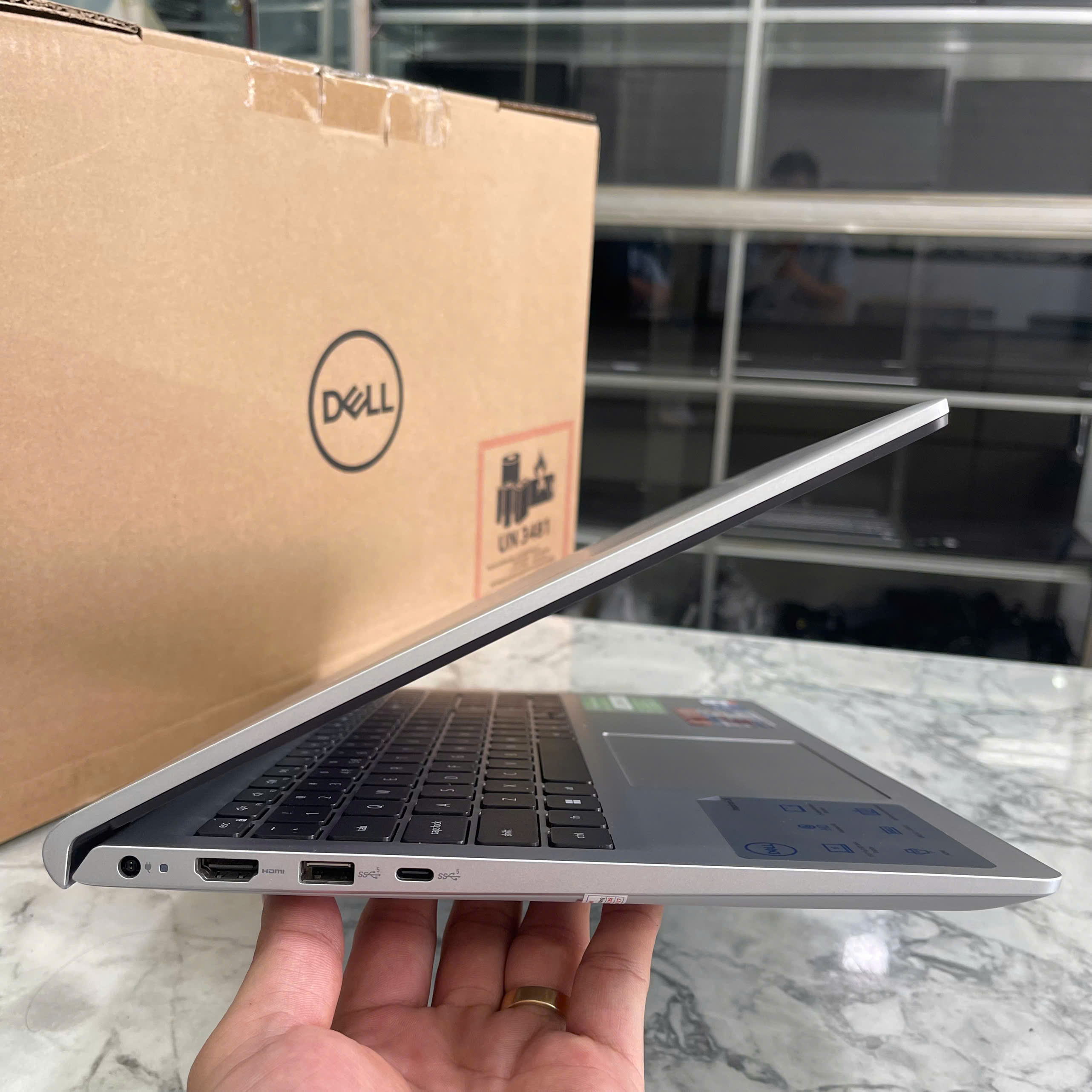 Dell Inspiron 15 3530 (Fullbox-Bảo Hành Hãng) Core I7-1355U Ram 16GB Ssd 1.000GB Màn hình : 15.6 Inch FHD IPS 