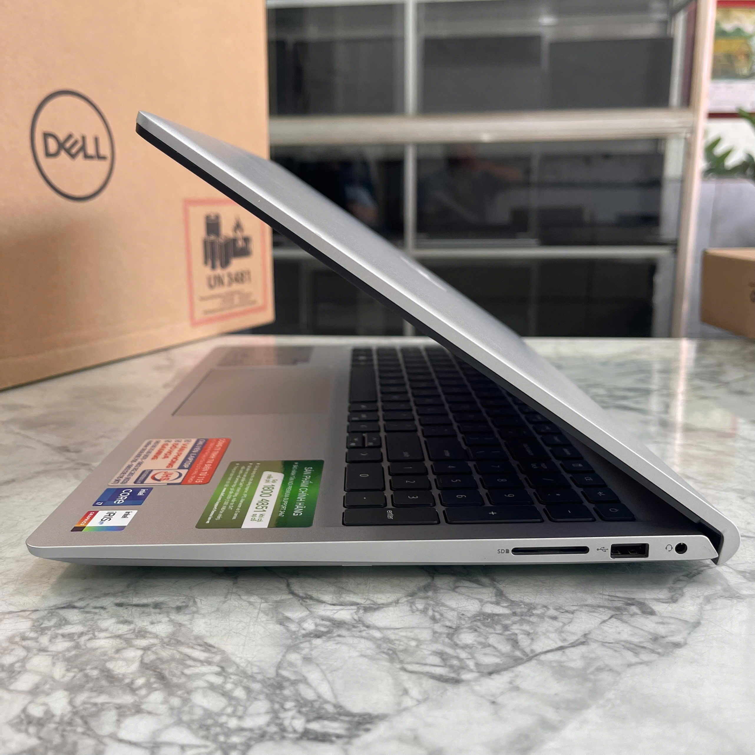 Dell Inspiron 15 3530 (Fullbox-Bảo Hành Hãng) Core I7-1355U Ram 16GB Ssd 1.000GB Màn hình : 15.6 Inch FHD IPS 
