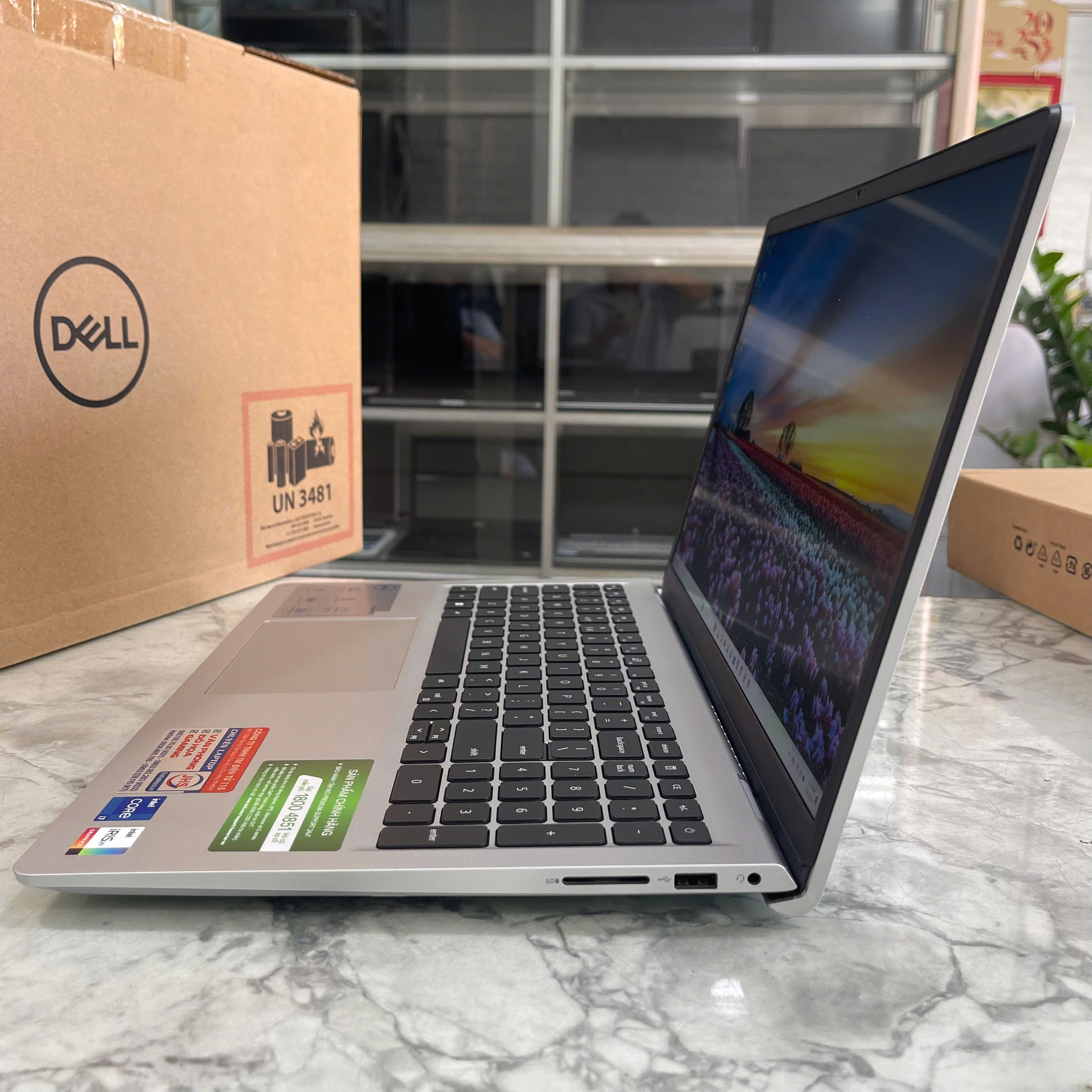 Dell Inspiron 15 3530 (Fullbox-Bảo Hành Hãng) Core I7-1355U Ram 16GB Ssd 1.000GB Màn hình : 15.6 Inch FHD IPS 