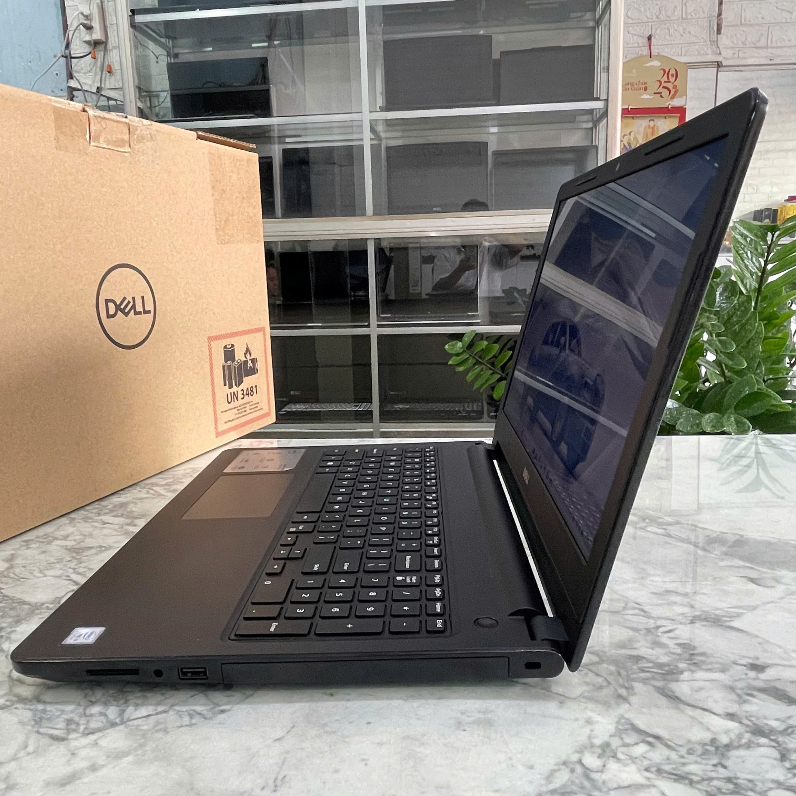 Dell Inspiron 15-3567 Core I5-7200U Ram 8GB Ssd 256GB Màn Hình 15.6″Inch HD