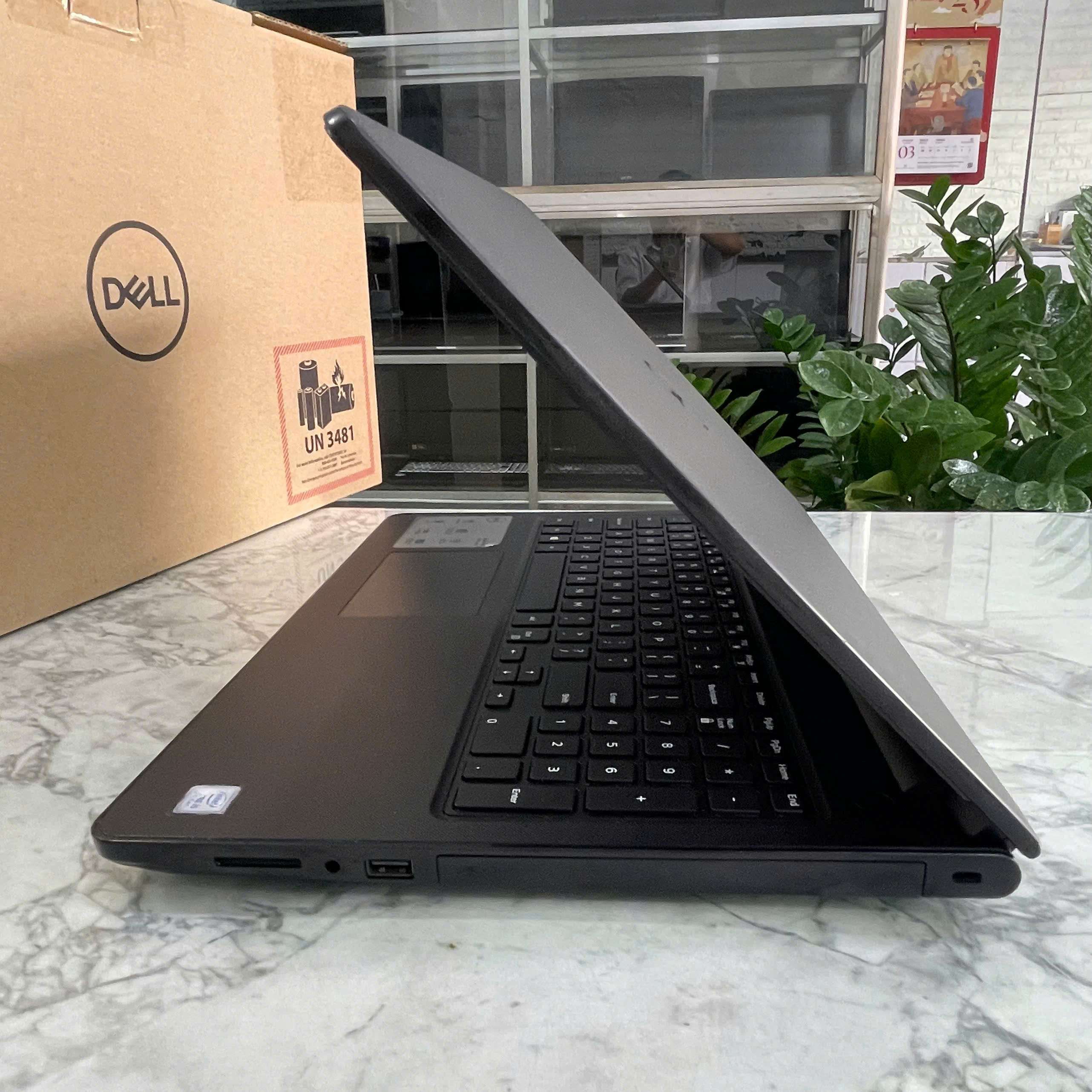 Dell Inspiron 15-3567 Core I5-7200U Ram 8GB Ssd 256GB Màn Hình 15.6″Inch HD