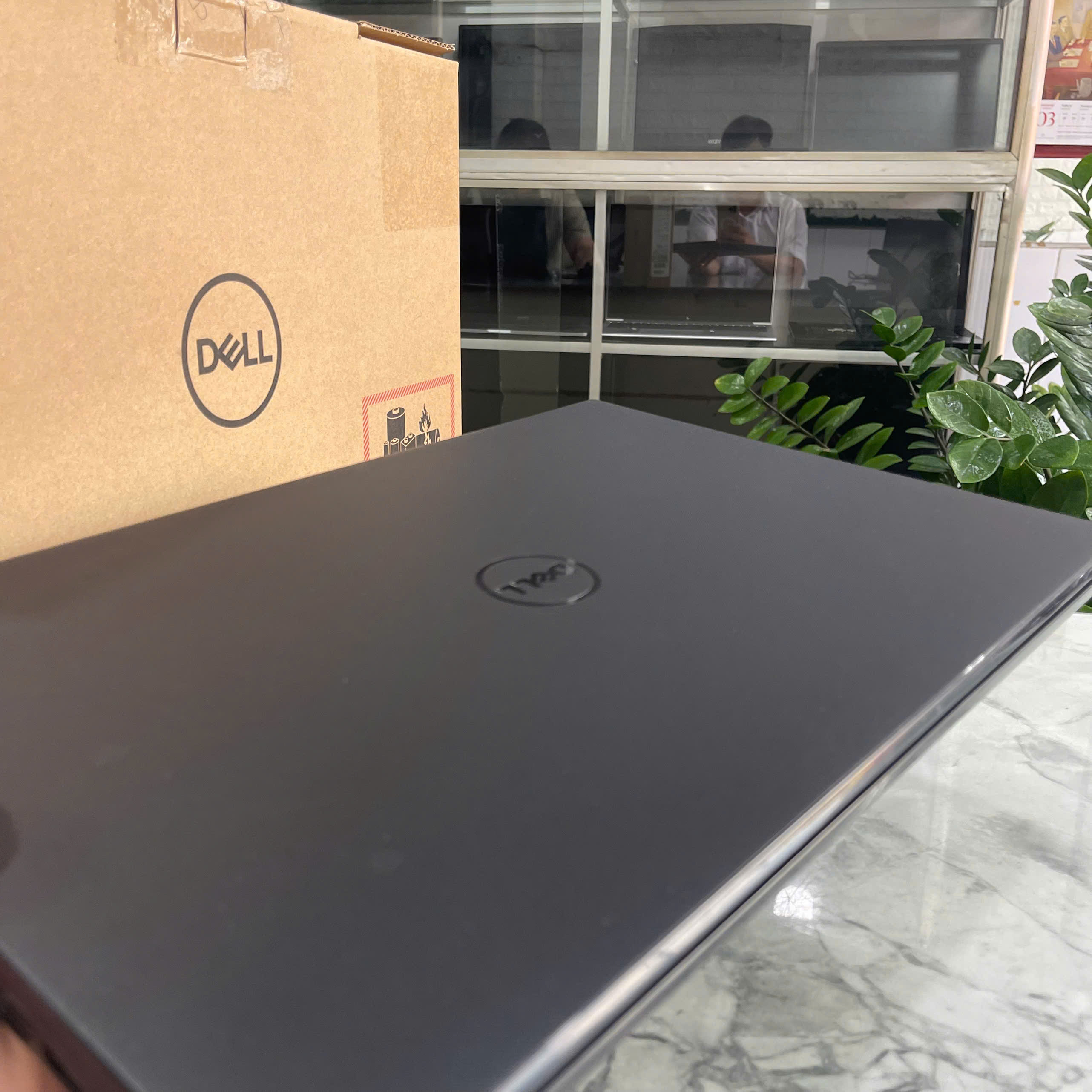 Dell Inspiron 15-3567 Core I5-7200U Ram 8GB Ssd 256GB Màn Hình 15.6″Inch HD
