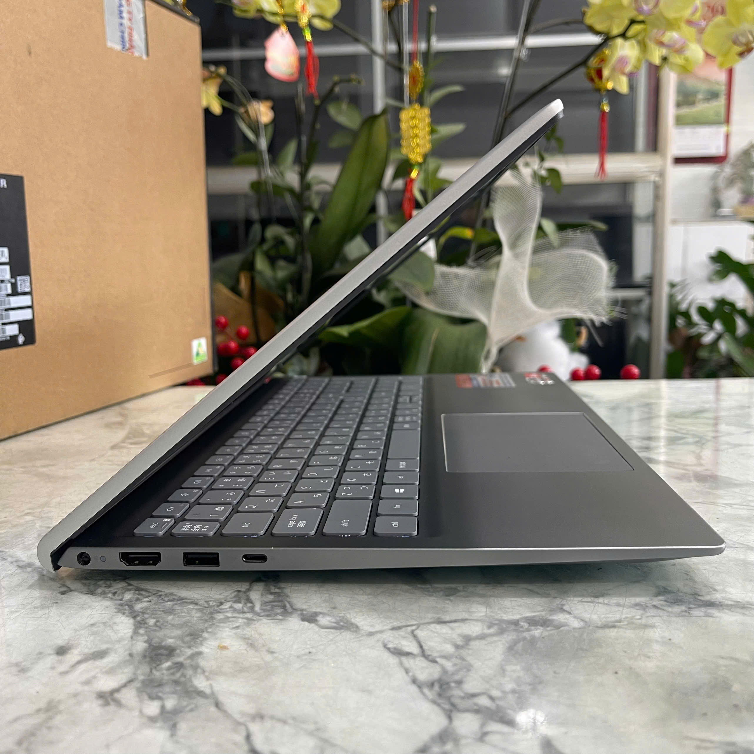 Dell Inspiron 15 5515 Máy LikeNew Ryzen 7-5700U Ram 16gb Ssd 512gb Màn Hình : 15.6 Inch FHD IPS