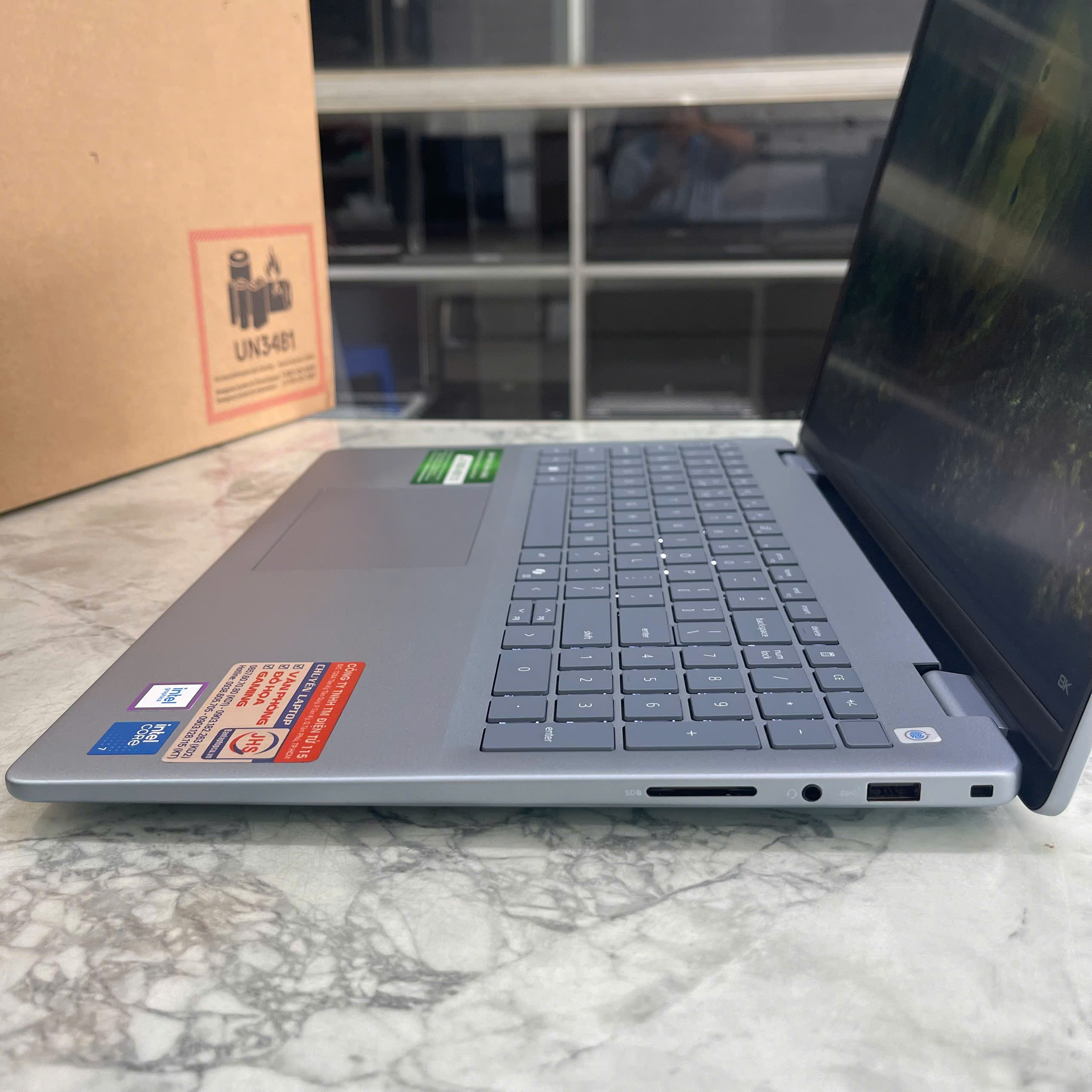 Dell Inspiron 16 5640 (Fullbox-Bảo Hành Hãng) Core 7 150U Ram 16GB Ssd 1.000GB Màn hình : 16 Inch FHD+