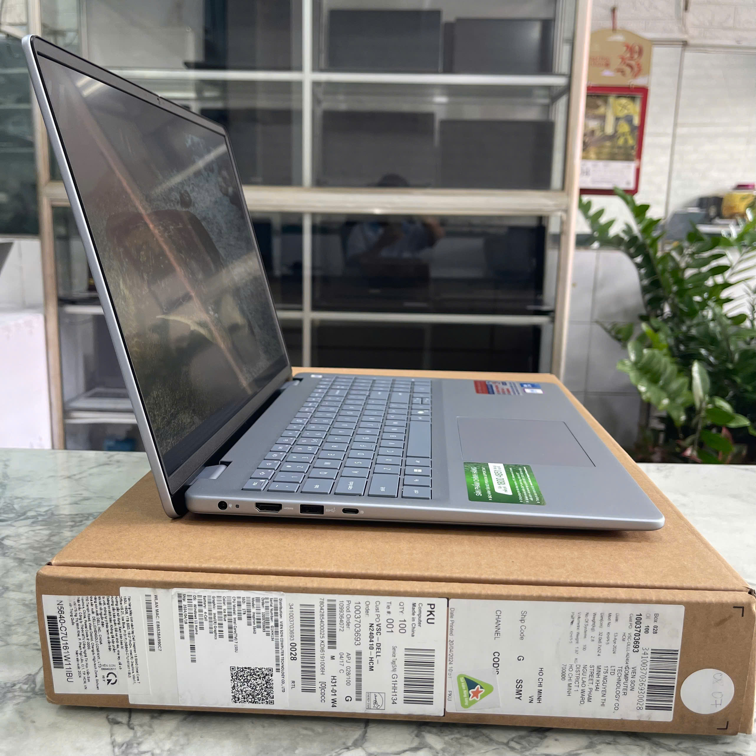Dell Inspiron 16 5640 (Fullbox-Bảo Hành Hãng) Core 7 150U Ram 16GB Ssd 1.000GB Màn hình : 16 Inch FHD+