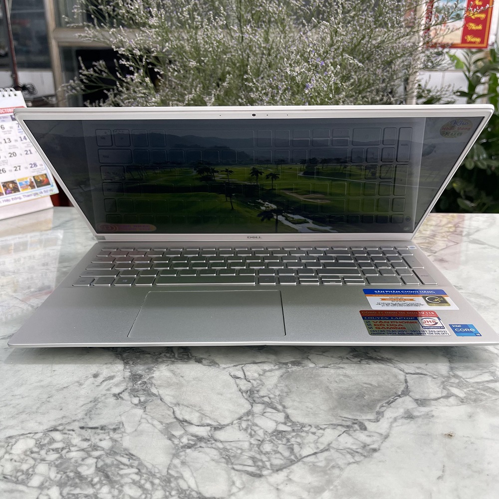 Dell Inspiron 5502 CORE I5-1135G7 RAM 8GB SSD 512GB Card MX330 2GB MÀN HÌNH : 15.6'' Fhd IPS