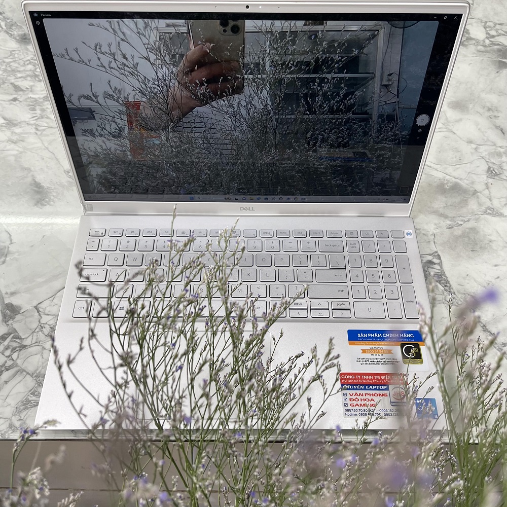 Dell Inspiron 5502 CORE I5-1135G7 RAM 8GB SSD 512GB Card MX330 2GB MÀN HÌNH : 15.6'' Fhd IPS