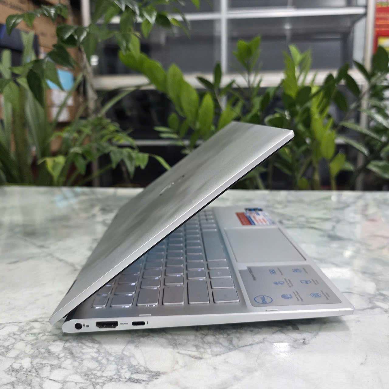 DELL Inspiron 7306 2 in 1 CORE I5-1135G7 SSD 512GB RAM 8GB MÀN HÌNH : 13.3INCH IPS Touch XOAY GẬP 360% 
