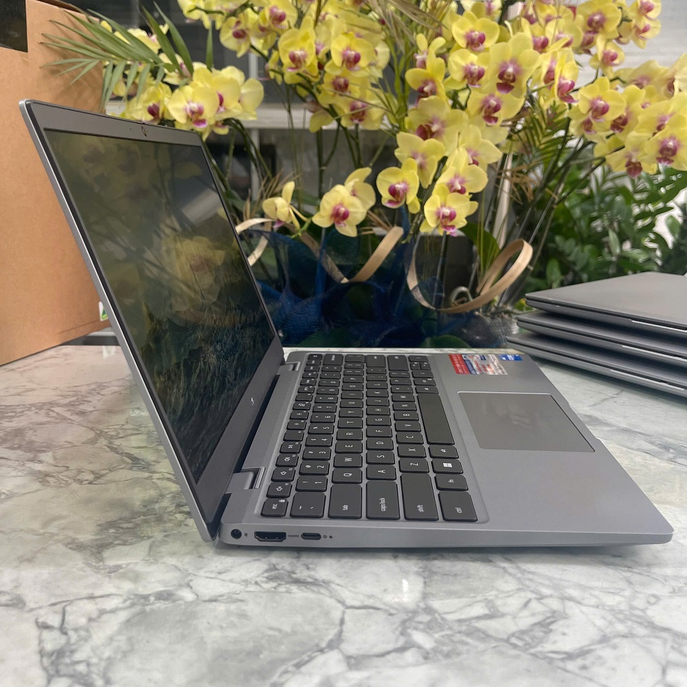 Dell Latitude 3330 CORE I5-1155G7 RAM 8GB SSD 256GB MÀN HÌNH : 13.3 Inch FHD IPS