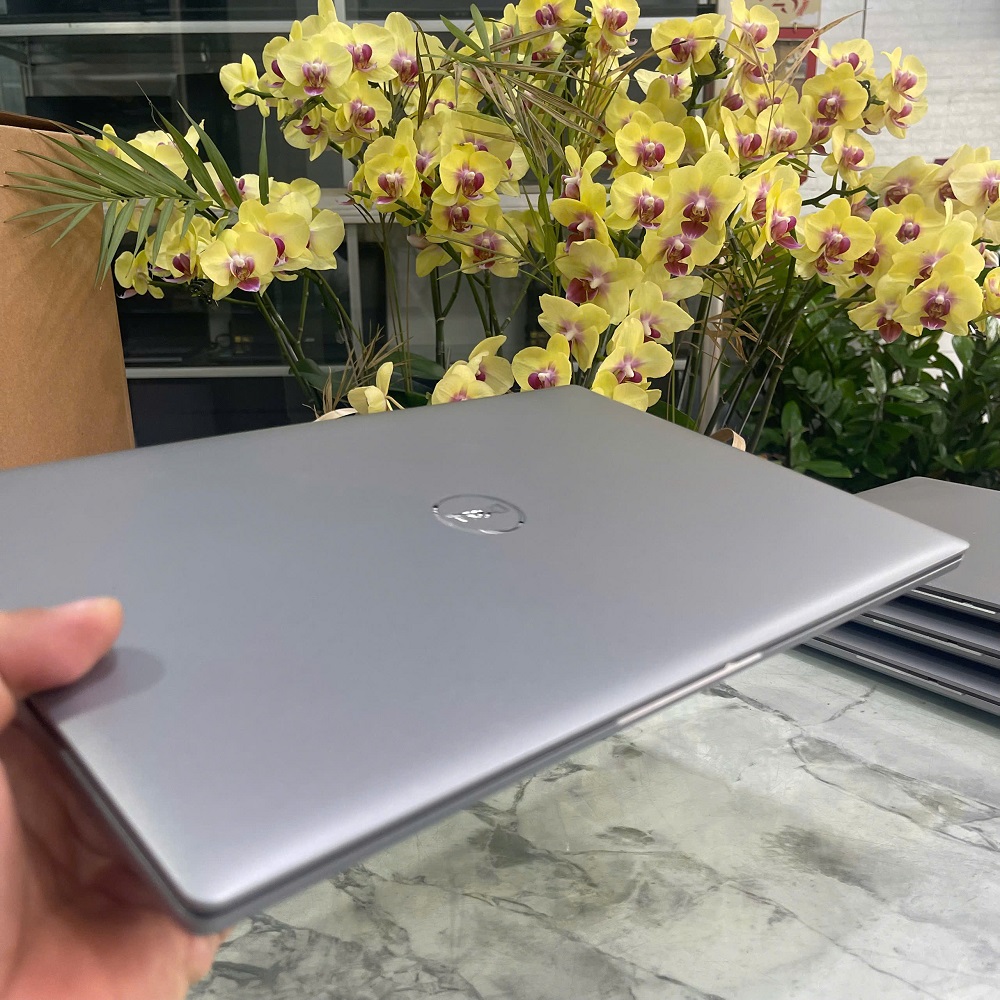Dell Latitude 3330 CORE I5-1155G7 RAM 8GB SSD 256GB MÀN HÌNH : 13.3 Inch FHD IPS
