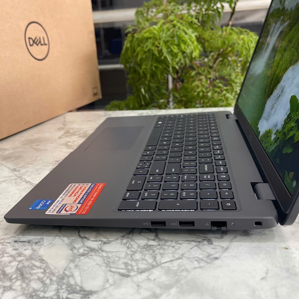 Dell Latitude 3540 CORE I5 - 1335U RAM 16GB SSD 256GB MÀN HÌNH : 15.6 Inch FHD IPS