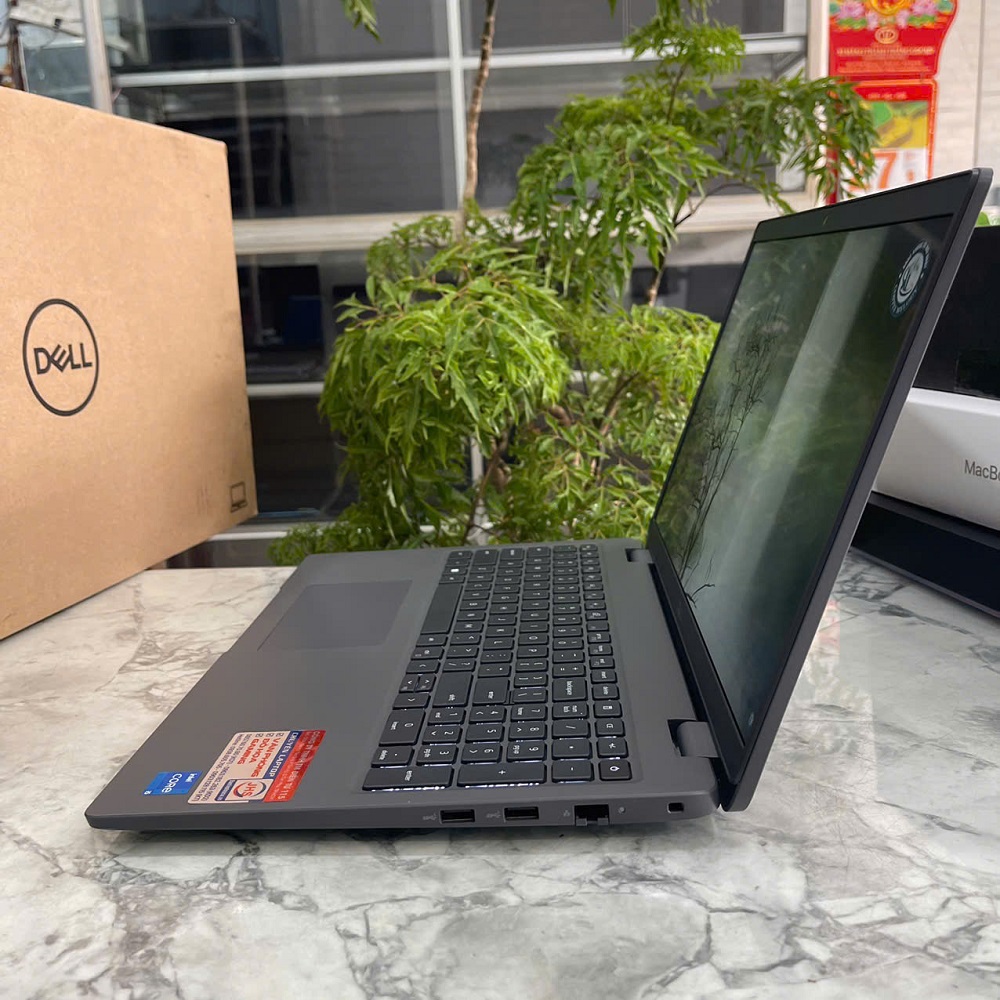 Dell Latitude 3540 CORE I5 - 1335U RAM 16GB SSD 256GB MÀN HÌNH : 15.6 Inch FHD IPS