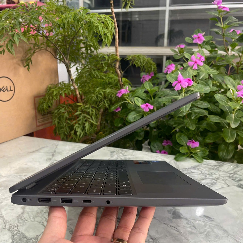 Dell Latitude 3550 CORE I5-1335U RAM 16GB SSD 256GB MÀN HÌNH : 15.6 Inch FHD IPS