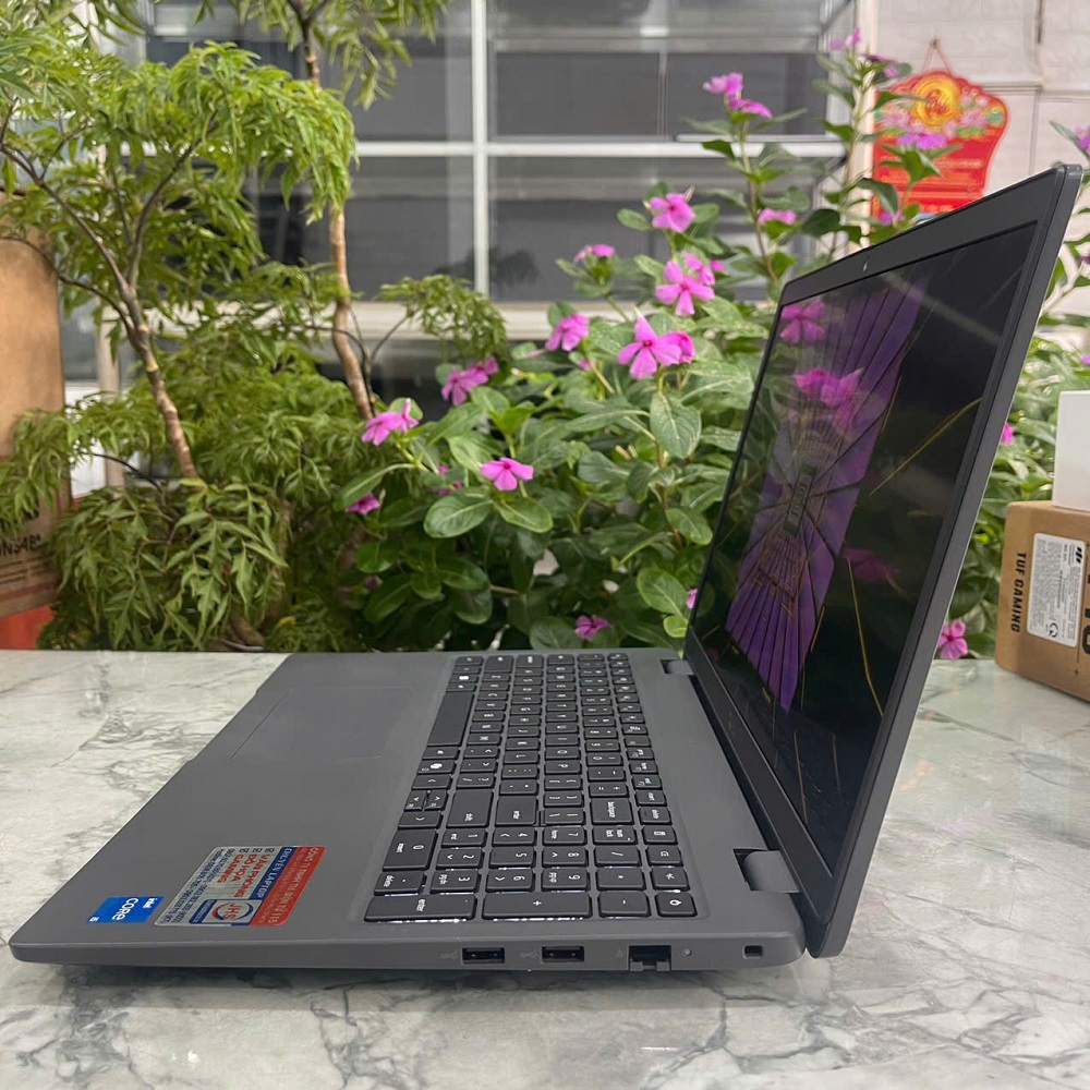 Dell Latitude 3550 CORE I5-1335U RAM 16GB SSD 256GB MÀN HÌNH : 15.6 Inch FHD IPS
