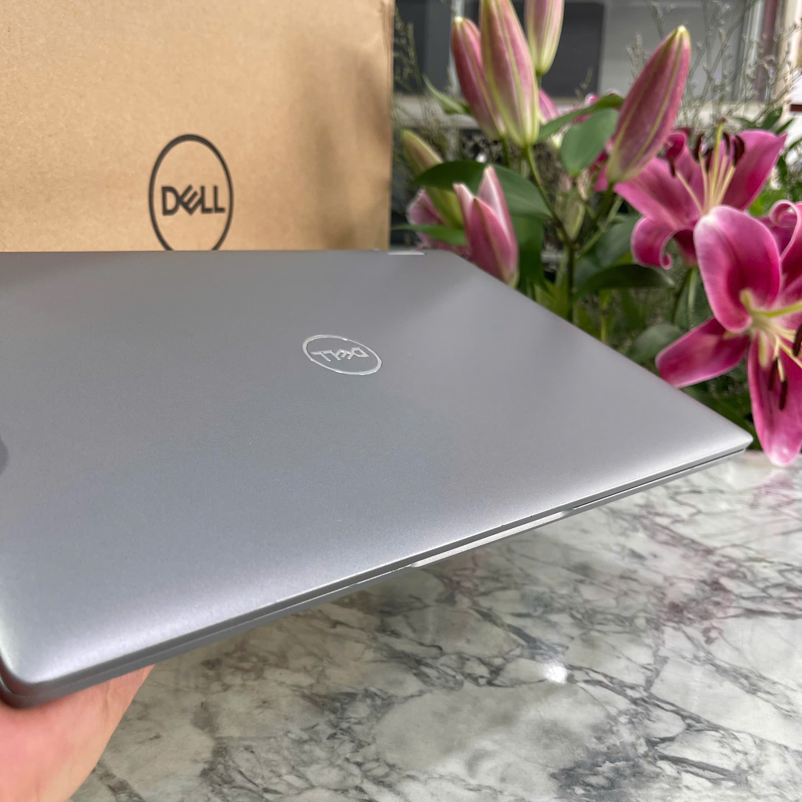 Dell Latitude 5320  2In1 Core I7 - 1185G7 Ram 16gb Ssd  256gb  Màn Hình : 13.3 Inch FullHD Touch Xoay Gập 360 độ